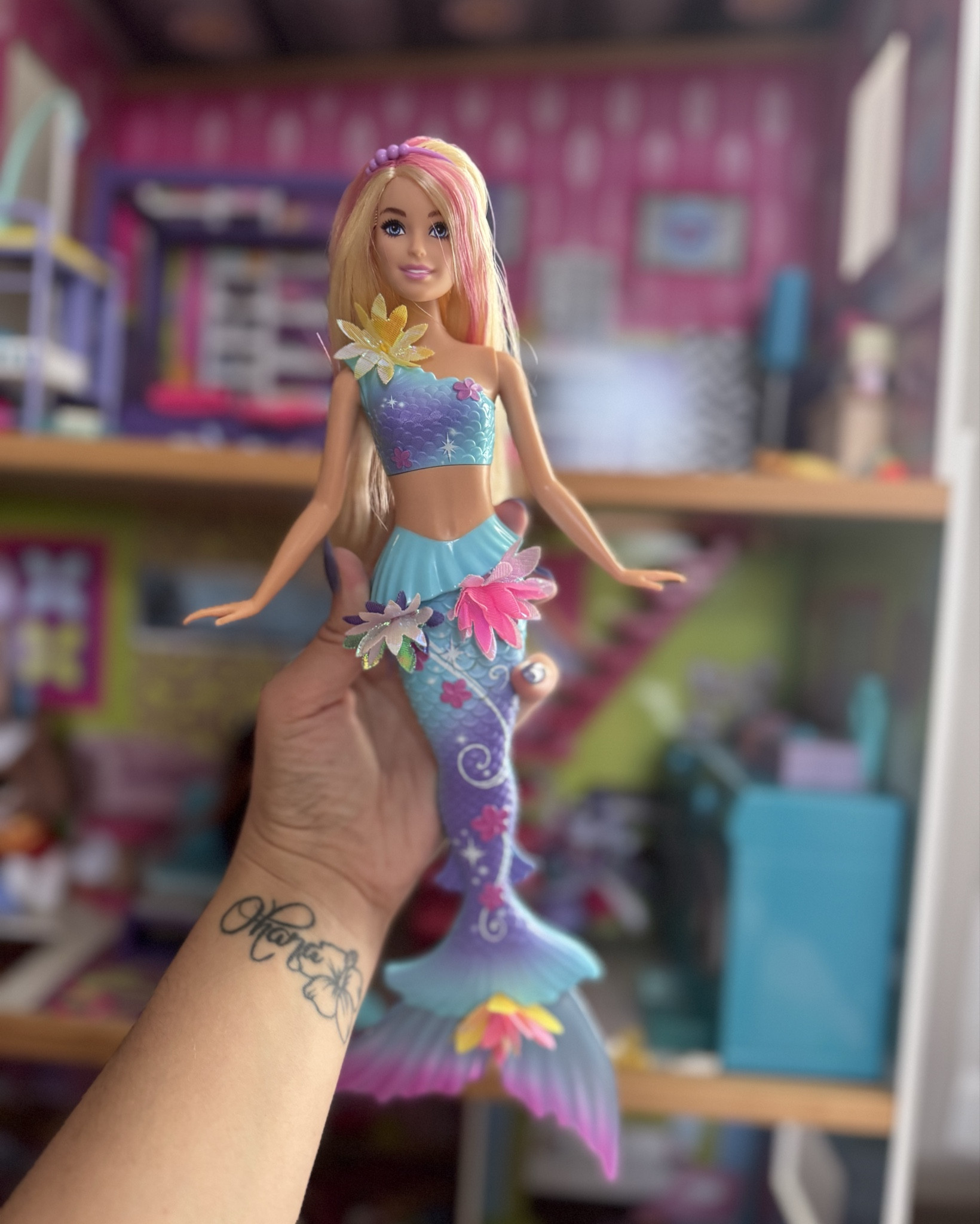 This mermaid Barbie is so cute she has a button on the back that makes flowers bloom all over 🌸💄🧜‍♀️ 

() #walmartpartners #barbiedoll #girlmoms

#LTKKids #LTKGiftGuide #LTKFindsUnder50