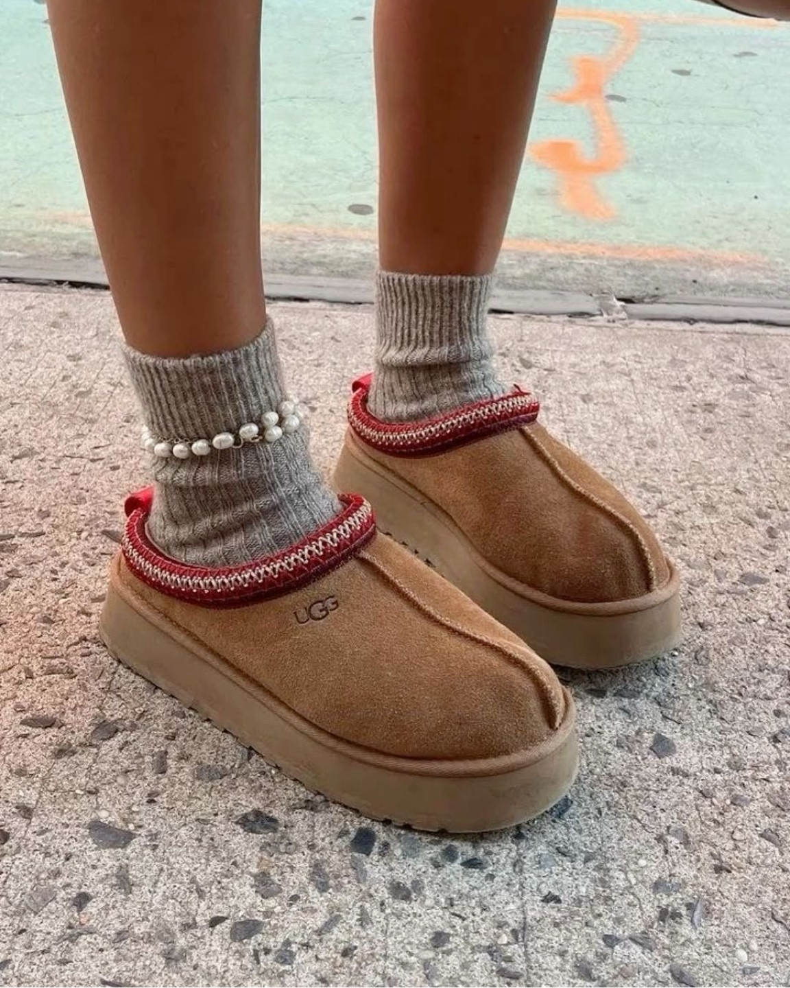 Ugg Slippers 1:1 #dhgate #designerdupe #shoedupe #uggs 

#LTKfindsunder50 #LTKstyletip #LTKshoecrush