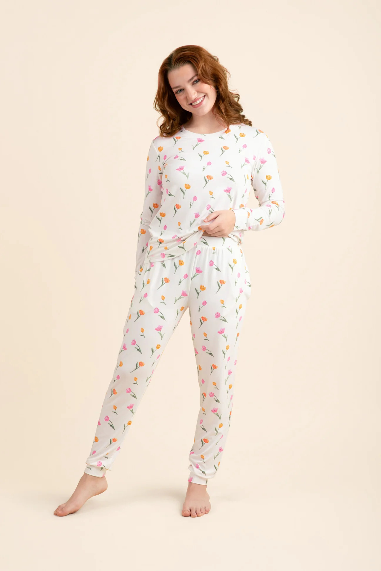 Women's Jogger Pajama Set in Tulip | Kyte Living