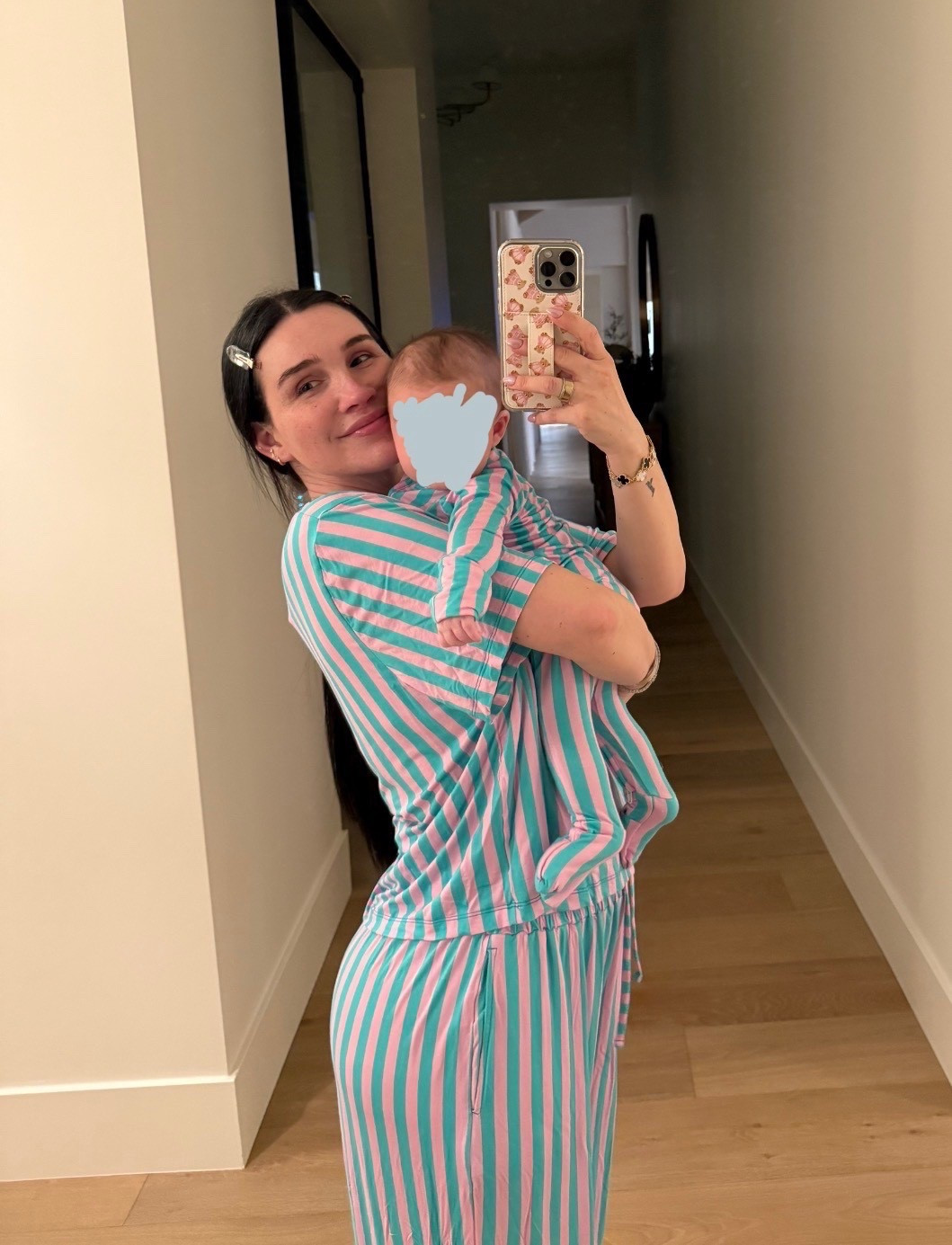 the cutest mommy & me! The stripes! 💕




Silks, Matching, Mommy and Me, Loungewearr

#LTKmomlife #LTKBump #LTKBaby