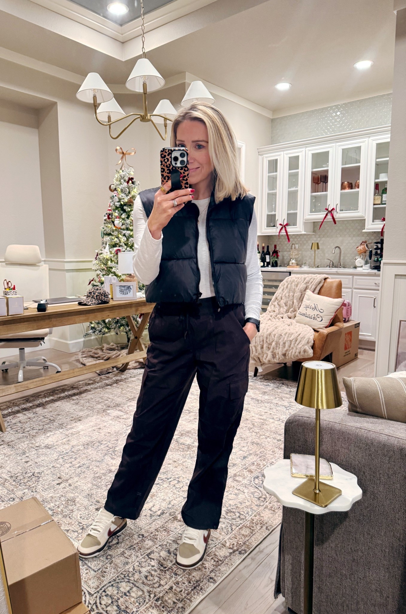 Lululemon look a like pants are FR!!!🤎🤎 $22 vs $$$
I am shook! These are so good
TTS
Wearing medium
Also this long sleeve fitted shirt is so insanely soft and flattering! 4 colors. $15
TTS 

#LTKmomlife #LTKSaleAlert #LTKFindsUnder50