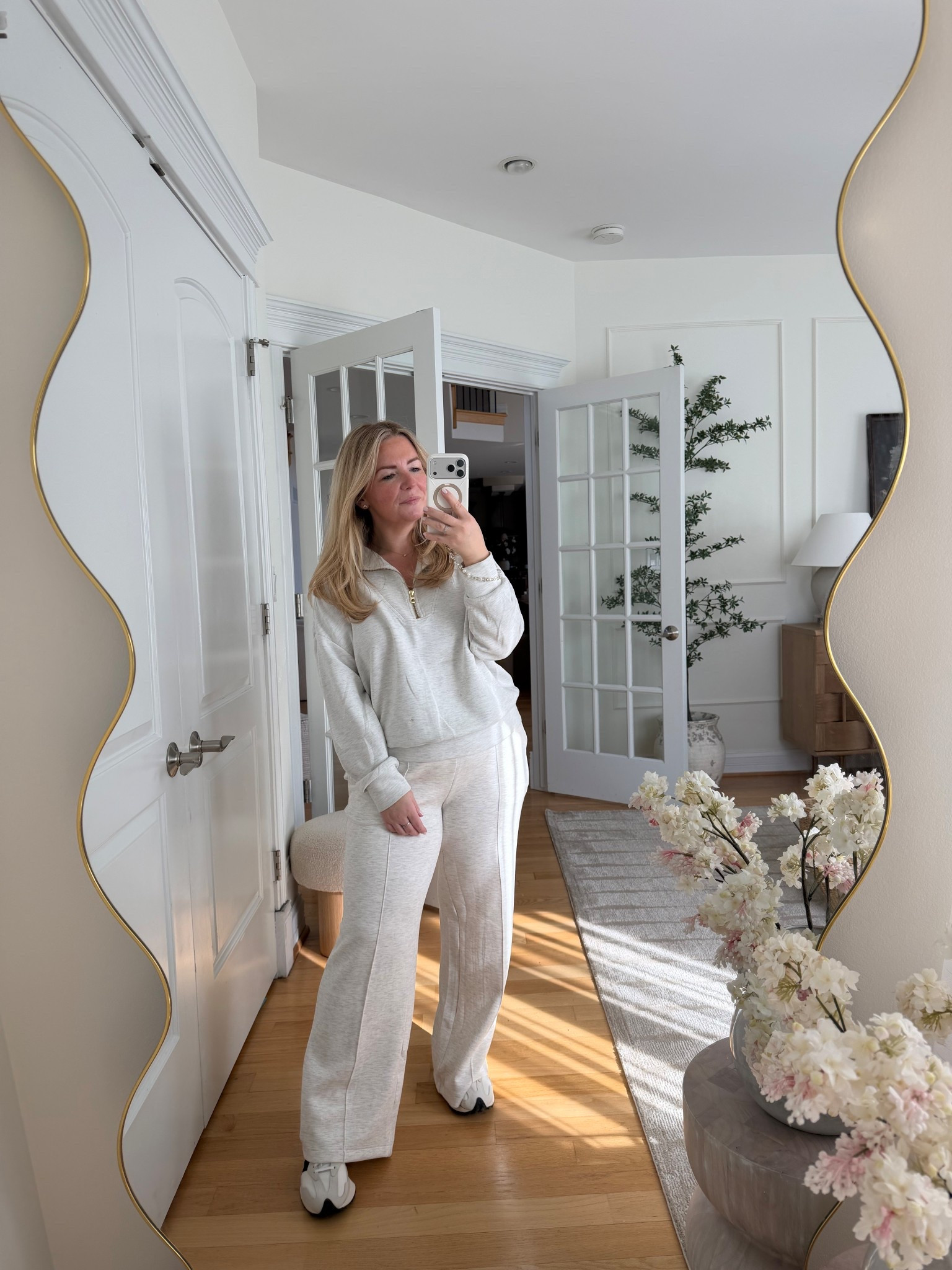 The Varley set I keep reaching for 🤍

If you’re looking for elevated loungewear that actually looks put together, this is it. The fabric is so soft and the wide-leg fit is incredibly flattering.

Linked my exact set + sneakers here.


#LTKmomlife #LTKootd #LTKPetite