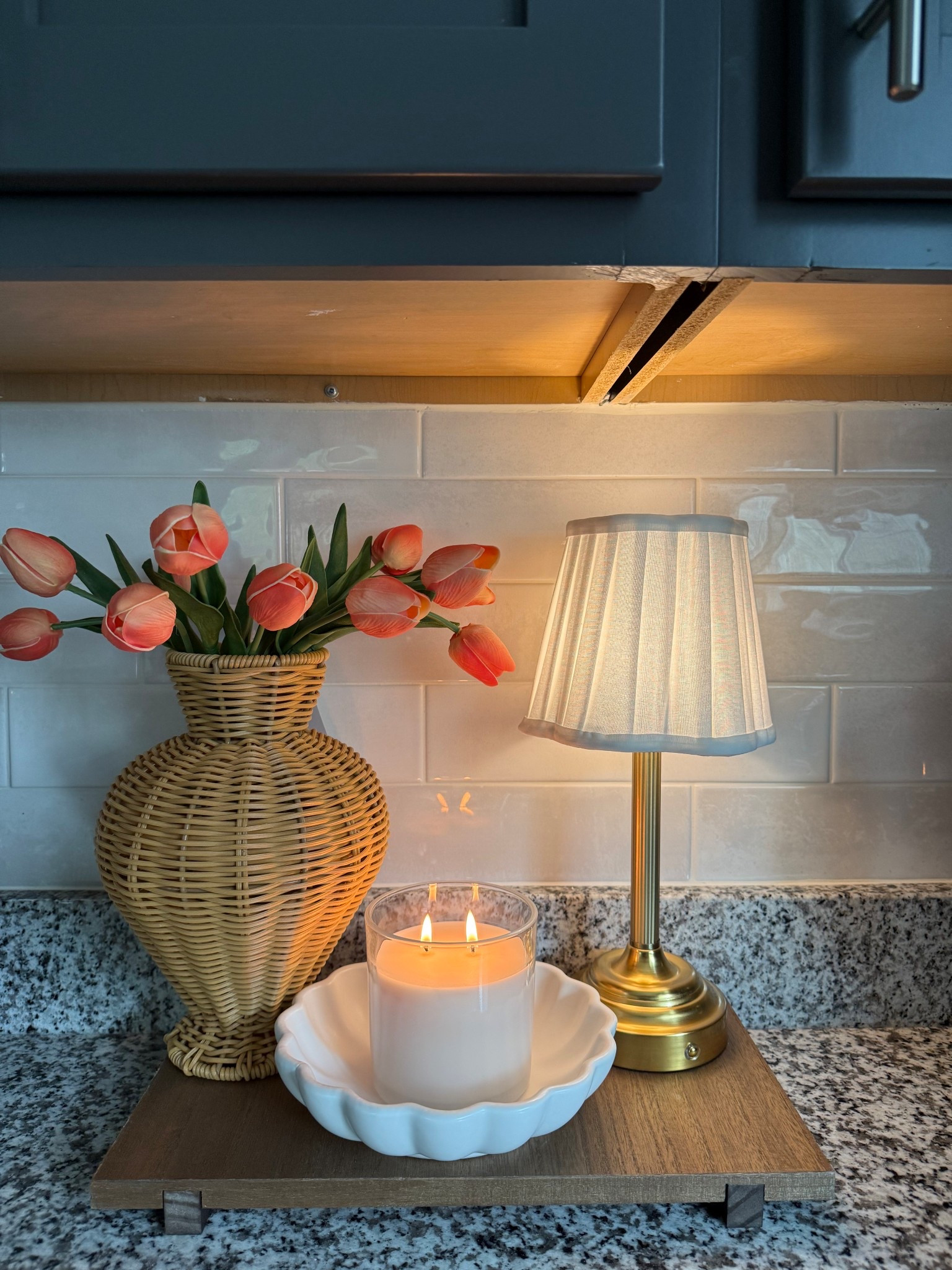 Cozy kitchen styling ft some affordable Walmart finds 😍 

Walmart home finds, Walmart home decor, spring decor, faux florals, kitchen styling

#LTKHome #LTKSeasonal