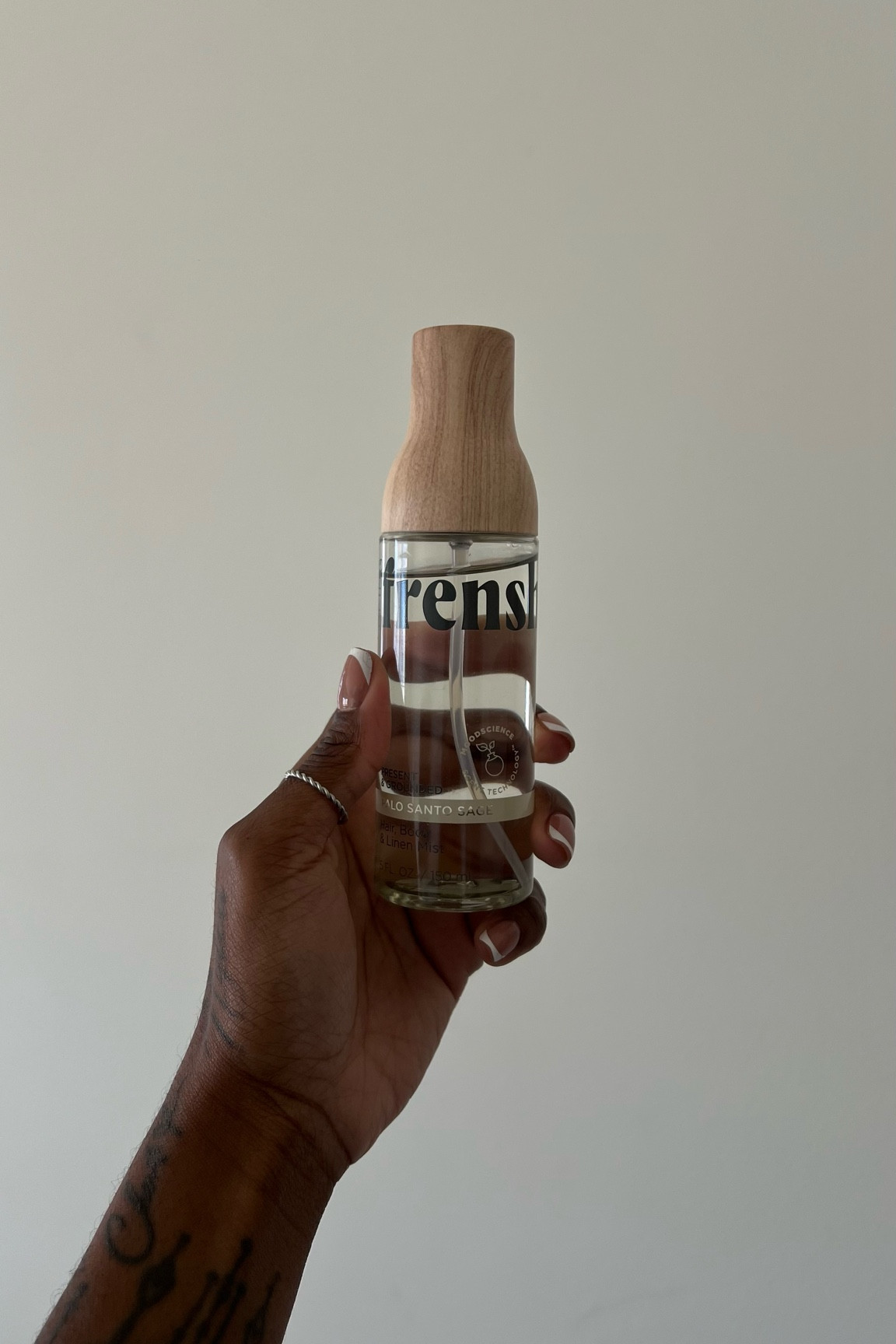 This hair, body, & linen mist 😩 I’ve been using it for all 3 lol I need EVERYTHING from this line in this scent! They have a candle & perfume oil as well

Scent: palo santo sage

If you love santal or “hotel-like” scents, you will love this!