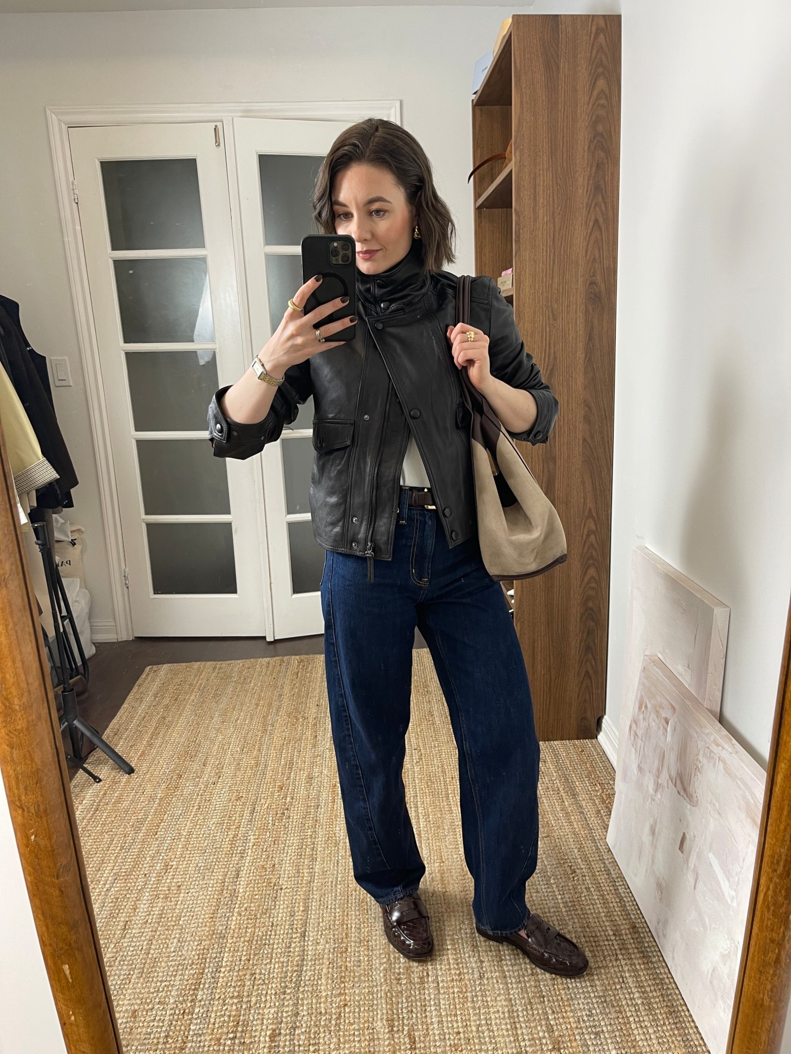 Leather jacket (s), barrel jeans (24), brown loafers, suede bag

Use Sansha15 for Fabrique

#LTKStyleTip #LTKSeasonal