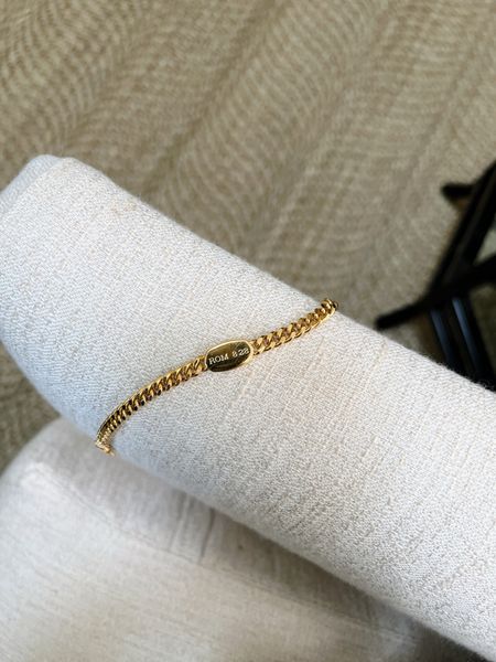 I love this 18k gold bracelet and think it would make such a great Mother’s Day gift!

#LTKGiftGuide
