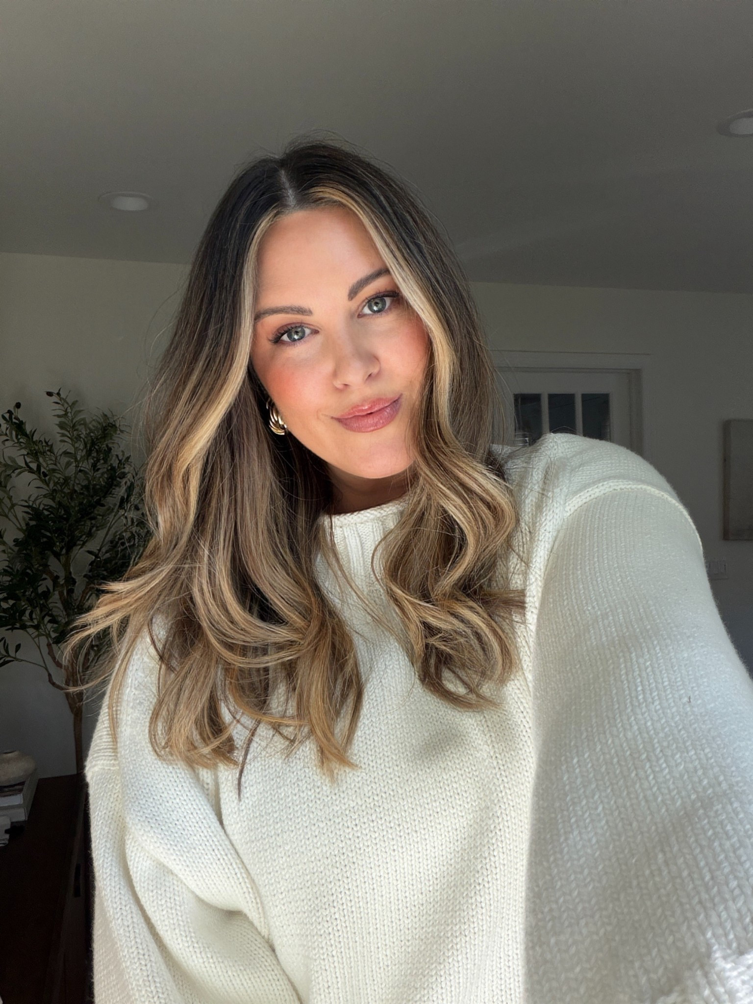 SEPHORA SALE is on! Here's everything in my current Fall makeup routine! Armani Luminous Silk - 5.1 〰️ Westman Atelier Liquid Bronze - Soleil Parfait 2 〰️ Saie Illuminator - Sunglow 〰️ MU Forever Lip Pencil - Wherever Walnut 〰️ MBM Skin Enhancer Bronzer - Light-Medium 〰️ Stila Liquid Eye Shadow - Dark Brown 〰️ Patrick Ta Duo Blush - She's Blushing 〰️ MBM Gloss - Midnight Mauve 〰️ C. Tilbury Magic Vanish - Light (Peach) 〰️ MBM Satin Lipstick - Bronx Baby 〰️ Haus Labs Concealer - 12 Light Rosy 〰️ Hourglass Ambient Lighting Bronzer - Radiant 〰️ Dior Palette in Universal // Sephora sale, sephora savings event, fall makeup, full makeup routine, holiday makeup 

#LTKBeauty #LTKSaleAlert #LTKHoliday