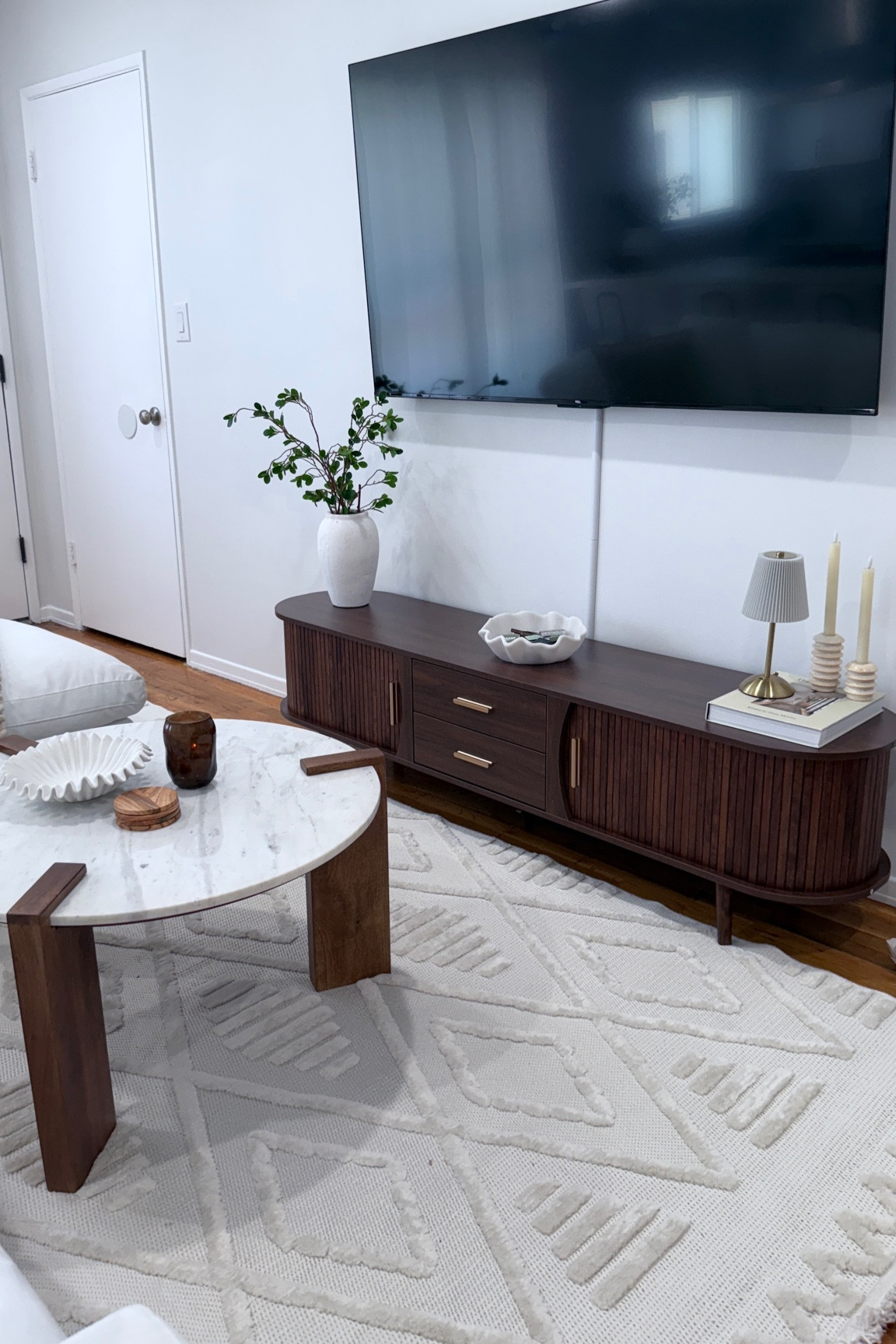 Living room home decor 