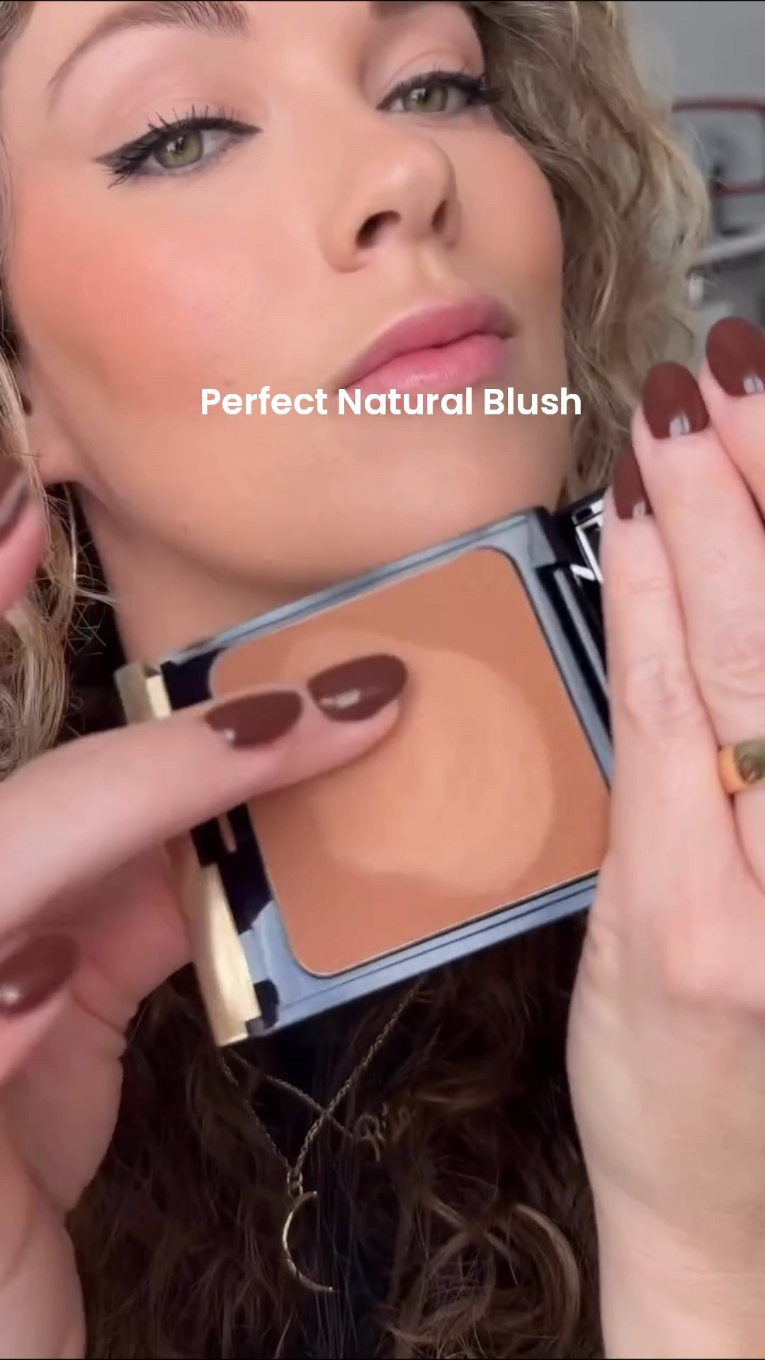 @kevynaucoin really sets the standard for quality. This creamy blend-able Bronzer is 🙌. There’s just something about this cosmetic line that always hits the mark. Natural looking, easy to blend, pigmented and pulls a look together. 💜💜💜✨🫶🏻

@kevynaucoin 

#instagood #instagram #beauty #instadaily #makeup #fyp