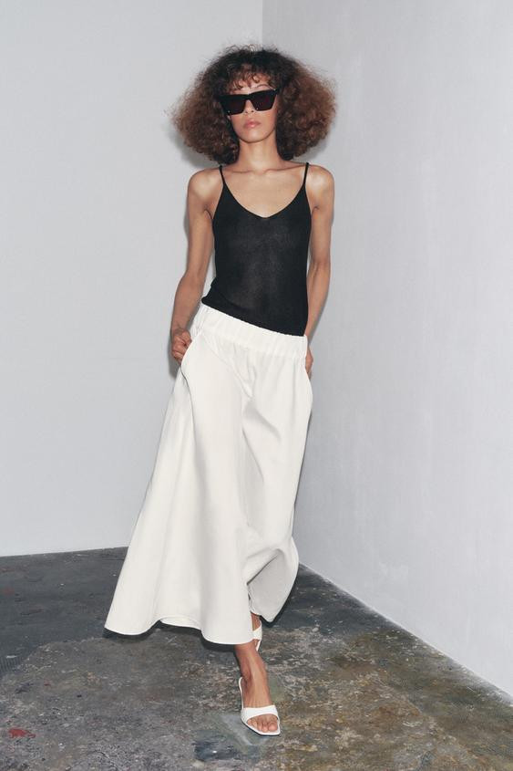 LOW HEELED LEATHER SANDALS | Zara US