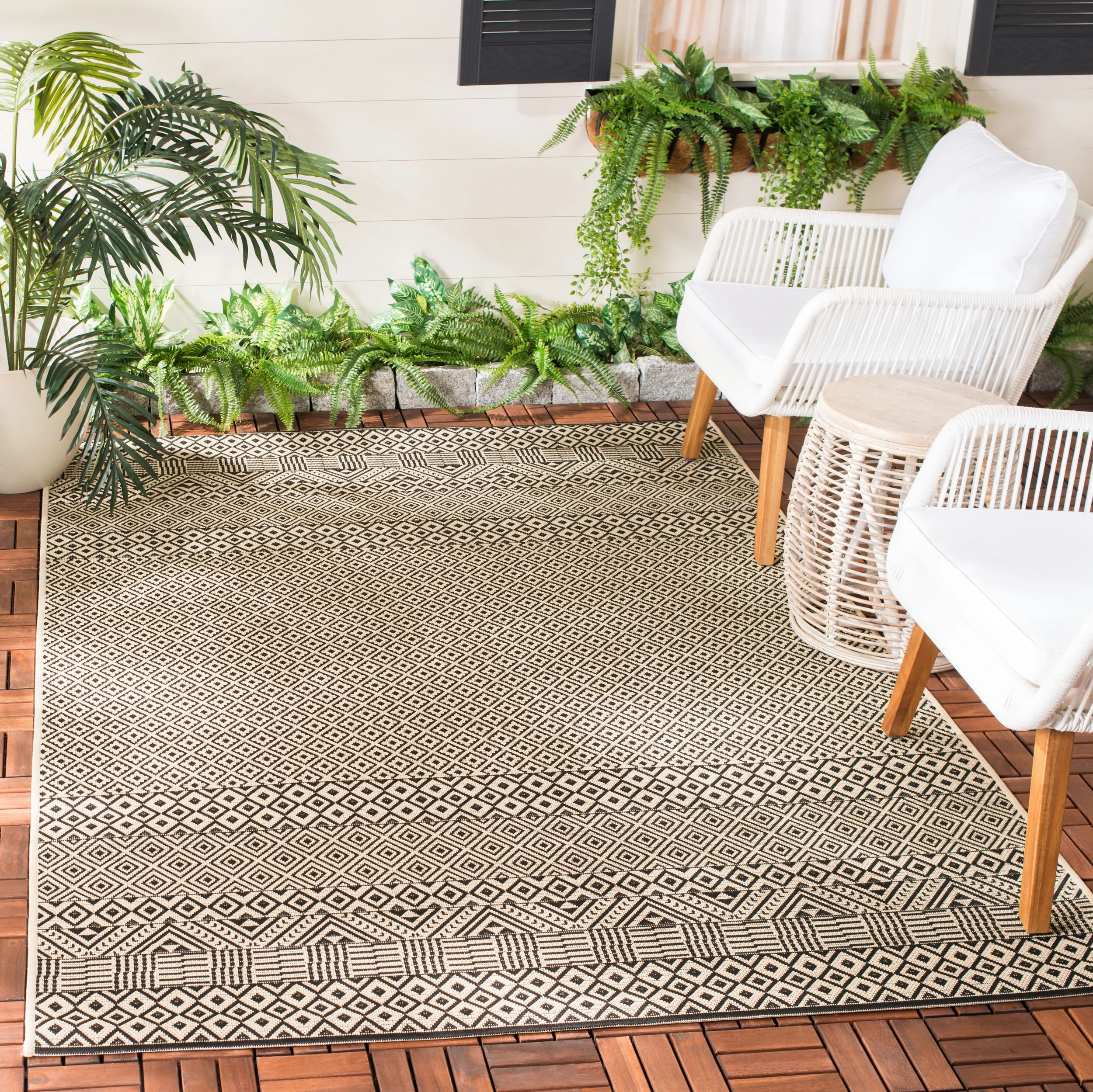 SAFAVIEH Courtyard Naomi Aztec Indoor/Outdoor Area Rug, 8' x 10', Beige/Black | Walmart (US)