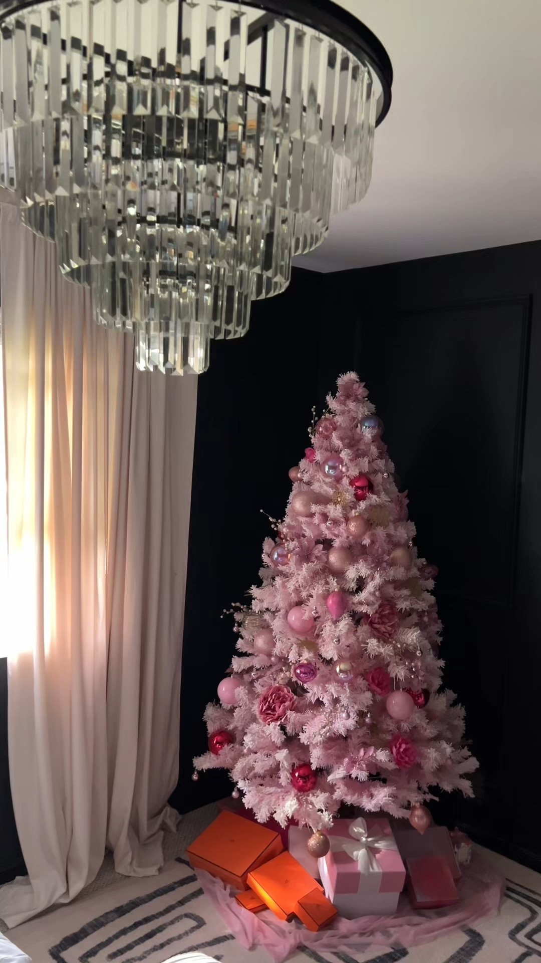 PINK CHRISTMAS TREE DECOR

#LTKHome