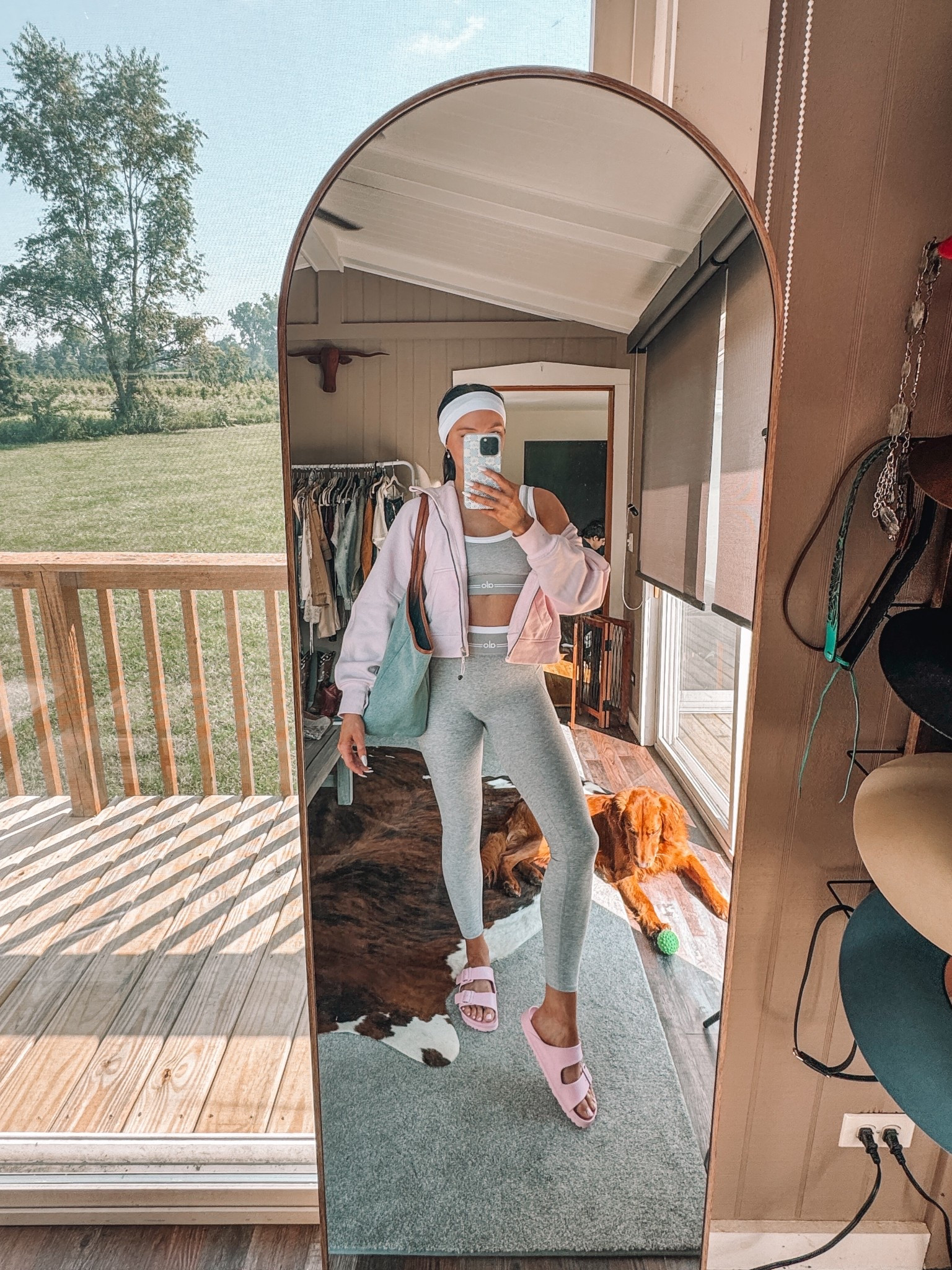 Pilates outfit 🧘‍♀️🫶🏻✨

#pilates #outfitinspo #alo #lululemon #pink #workoutfit #matchingset

#LTKWorkwear #LTKStyleTip #LTKActive