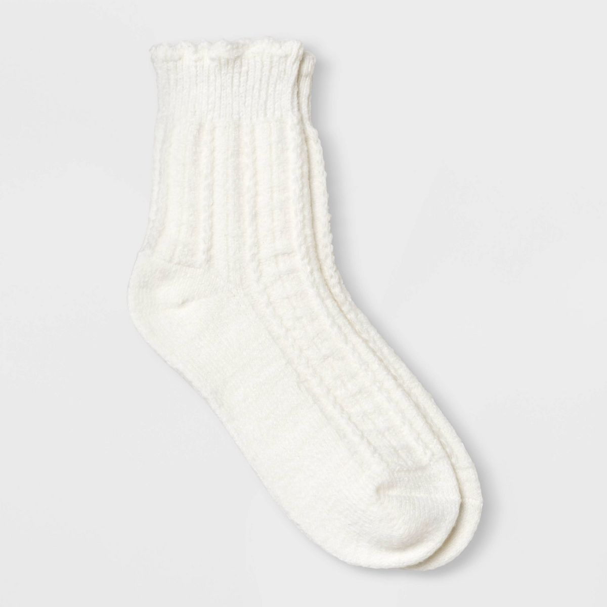 Women's Scalloped Edge Pointelle Super Soft Short Crew Boot Socks - Universal Thread™ 4-10 | Target