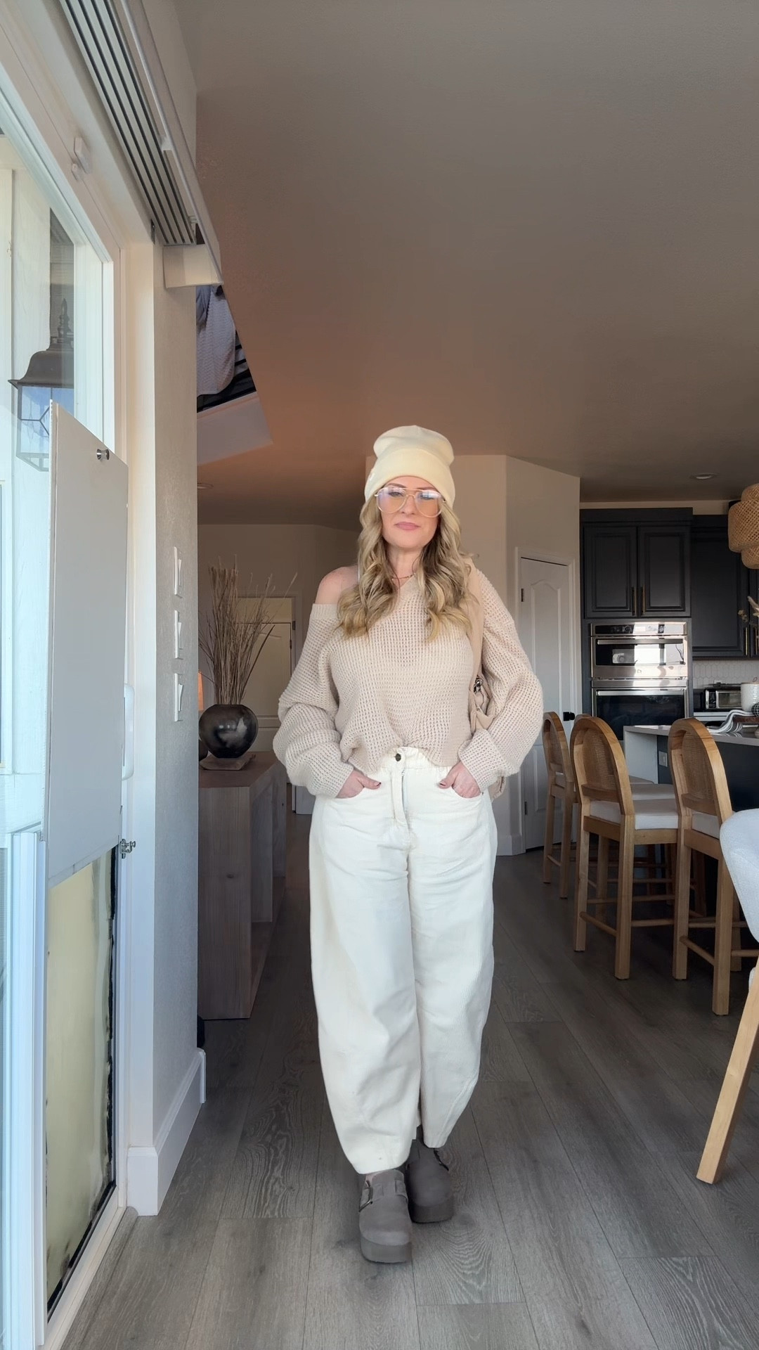 Just a neutrals girl to my core! These corduroy barrel jeans and cropped sweater are the perfect pair! And this beanie is satin lined! 

#LTKPetite #LTKStyleTip #LTKOver40