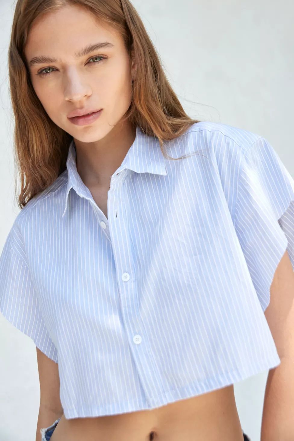 Urban Renewal Remade Cropped Raw Cut Sleeve Button-Down Shirt | Urban Outfitters (US and RoW)