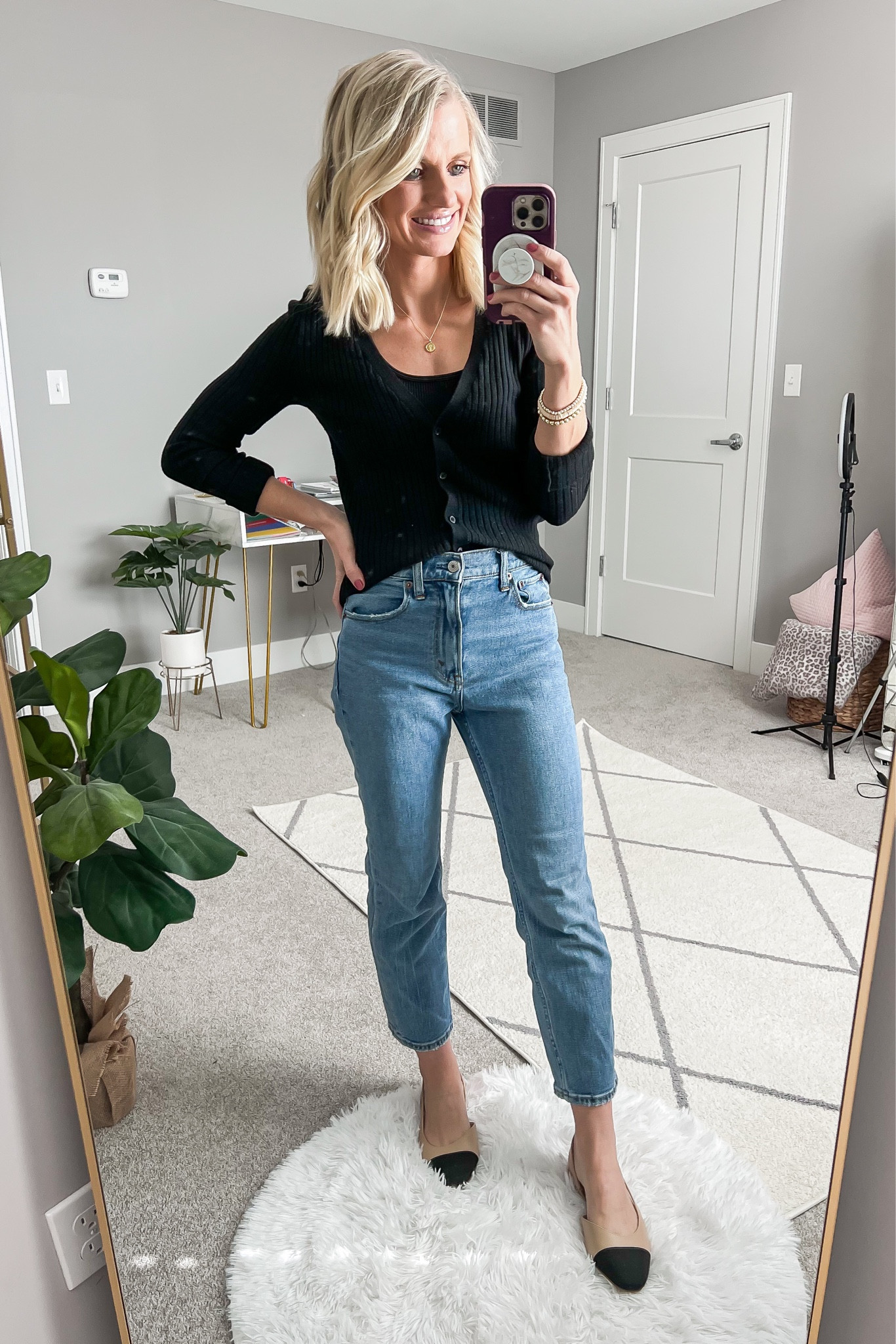 What I wore this week!
Bodysuit- small
Cardigan- small
Jeans- 26/short
Shoes- 7.5

#LTKfindsunder100 #LTKSeasonal #LTKstyletip