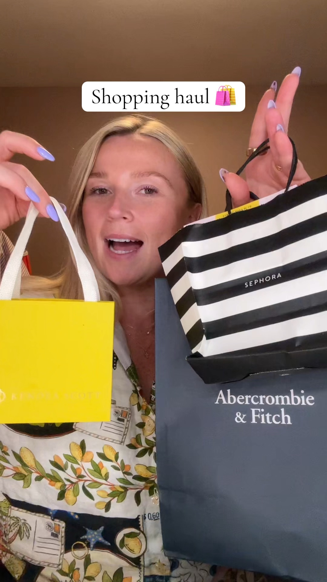 Right after I filmed this I made a massive online order at Abercrombie 🤦🏼‍♀️ 

#fyp #viral #trending #shoppinghaul #kendrascott #sephorahaul #abercrombiehaul