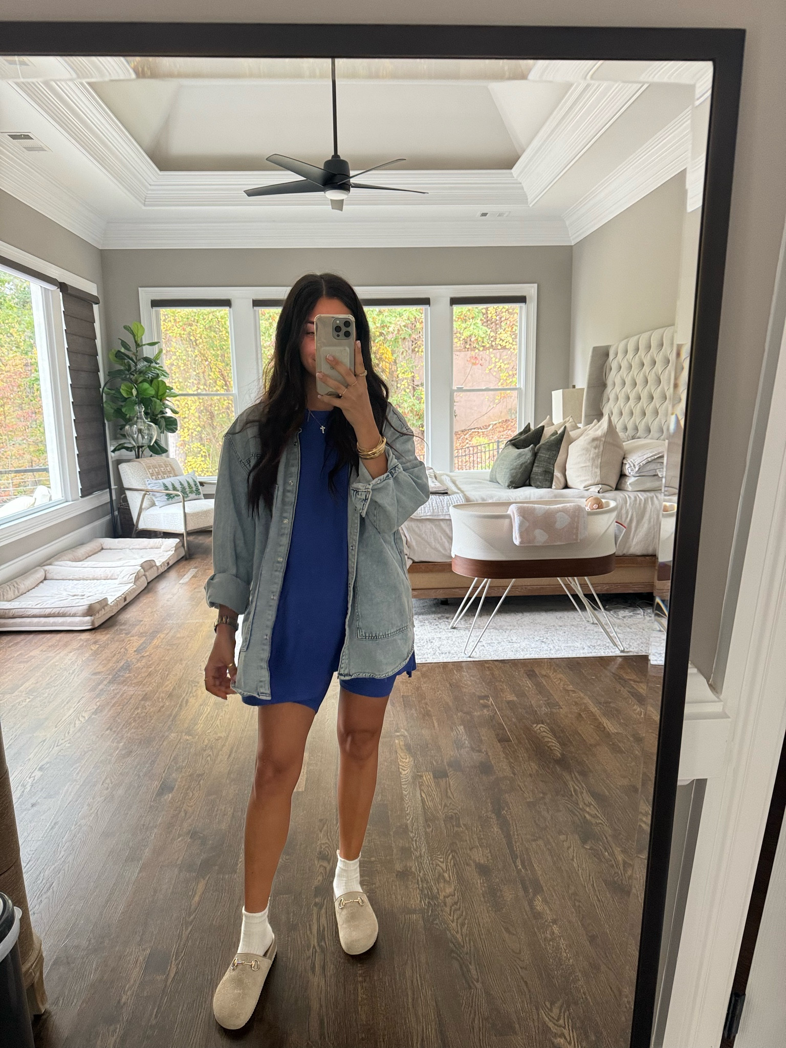 Set: s/m

Set is super stretchy and soft material! 