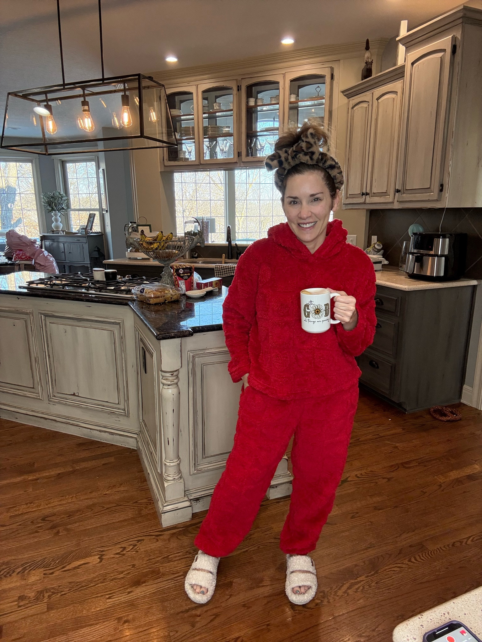 Cozy ❤️two piece lounge set! Has pockets too! 


Crazy Busy Mama 

#LTKFindsUnder50 #LTKOver40 #LTKStyleTip