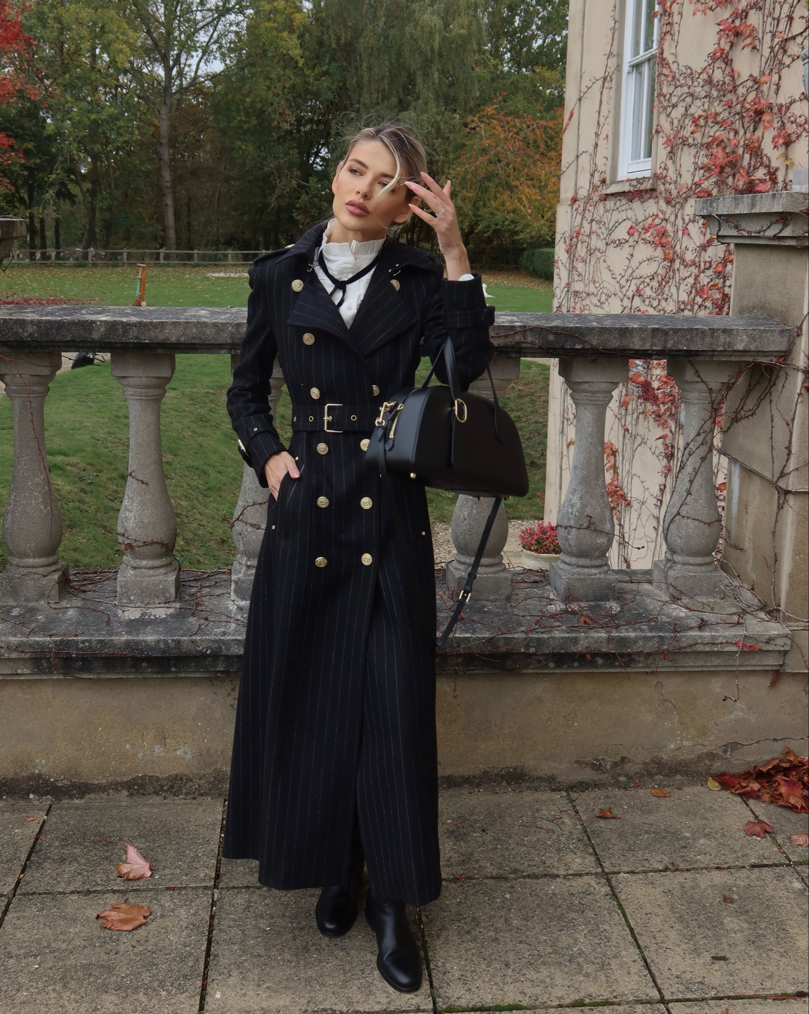 Main character energy always with Holland Cooper! This maxi tailored coat is a true showstopper. 

#LTKuk #LTKautumn #LTKluxury
