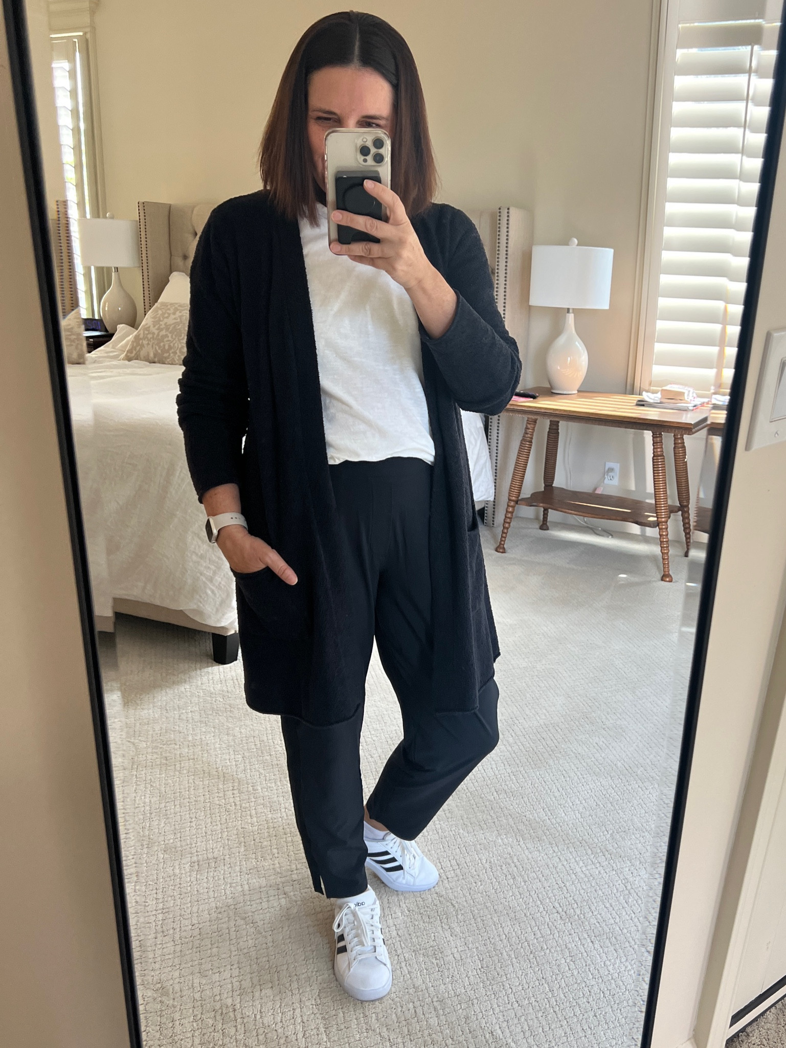 Black & white is ALWAYS in style! Loving these new pants from Athleta paired with some of my all-tome favorites to make the outfit! 


#LTKunder50 #LTKunder100 #LTKstyletip