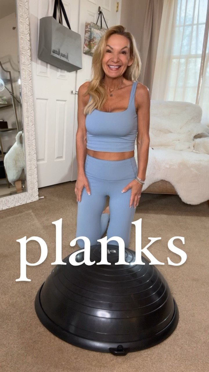 Every plank is a good plank!

And don’t get me wrong- I LOVE Spanx! But when you have a strong core it’s like having your own built in shapewear!

xoxo
Elizabeth 

#LTKover40 #LTKfitness #LTKVideo