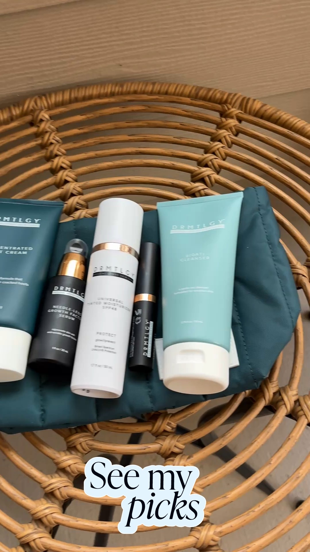 DRMTLGY faves!


#LTKOver40 #LTKselfcare #LTKBeauty