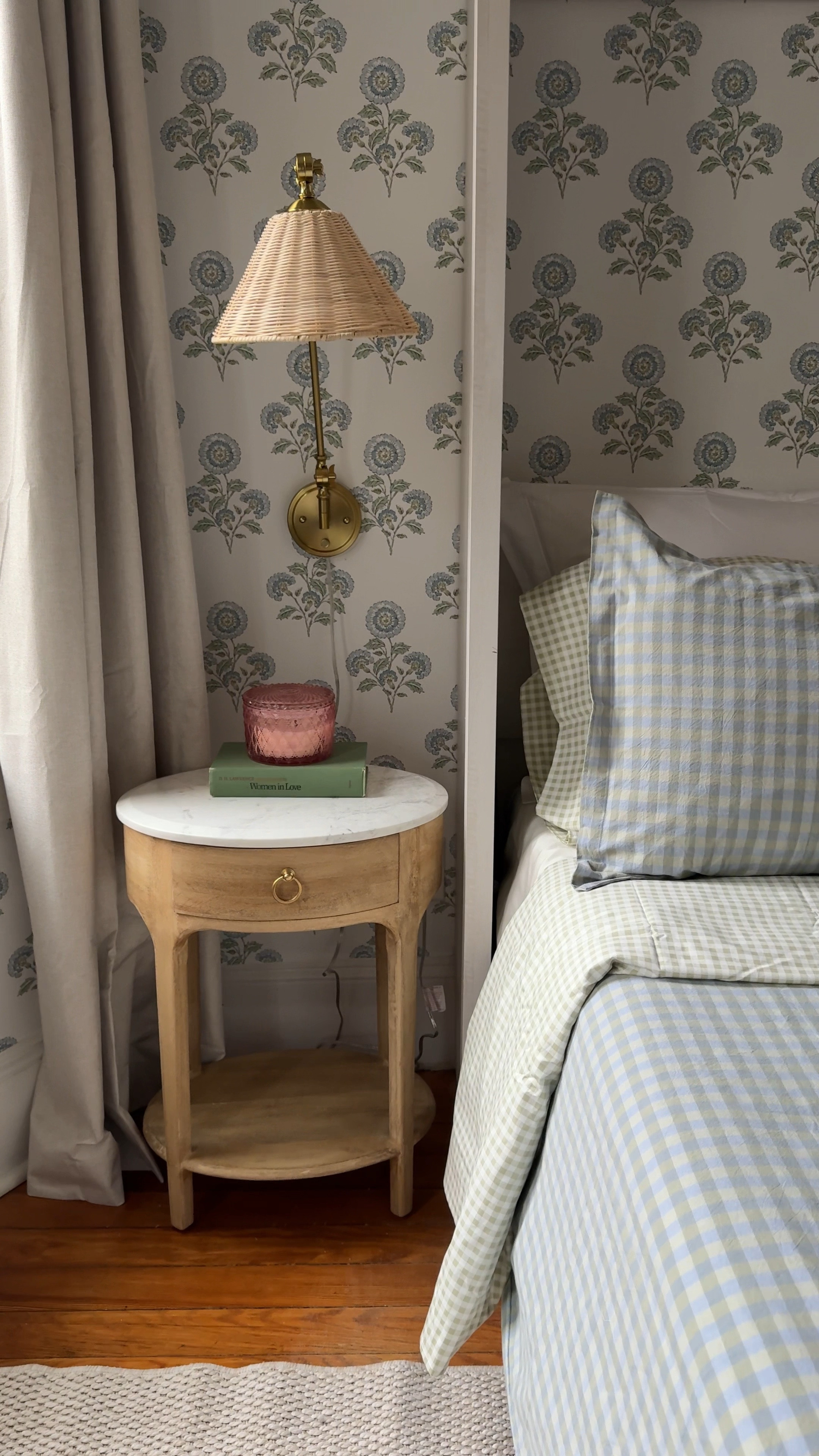 Guess room Murphy bed makeover 

#LTKFamily #LTKHome #LTKHoliday