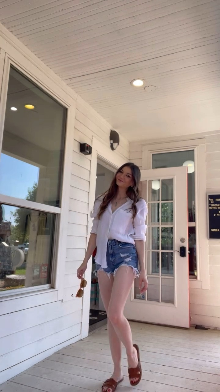 Style a Pinterest inspired outfit with me🤍

Sometimes, your girl needs a little inspo from her thousands of saves on @pinterest to get outfits together with what is already in our closet 😂 anyone else?! 

#pinterestinspired #pinterest #ootd #whatiwore #summerstyle #minimalist #mystyle #easyootd #outfitinspo #outfitideas #aesthetic #discoverunder5k #instagood #ootdfashion #summervibes #coastalstyle 

Pinterest inspired outfit | simple outfit idea | coastal summer vibes | minimalist outfit inspo | style inspo