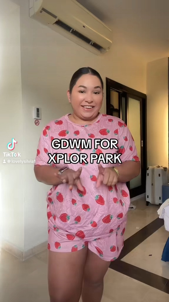 Get dressed with me for Xplor Park in Mexico

Vacation outfit, vacation outfit ideas, swimsuit, Mexico vacation outfit, tankini, flip flops, black swim

#LTKMidsize #LTKFindsUnder50 #LTKTravel