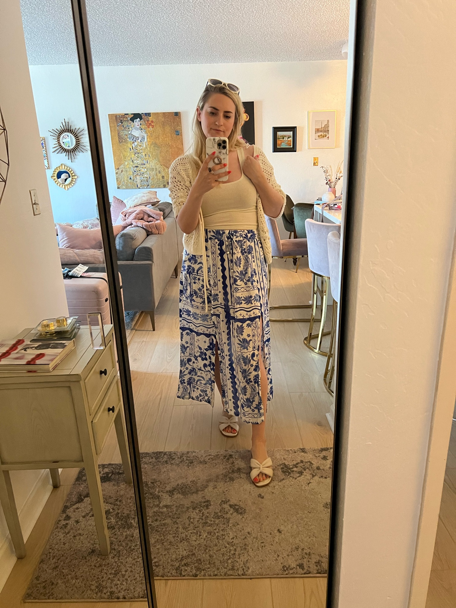 Summer style | summer skirt | skims tank top | Schutz sandals | summer sandals