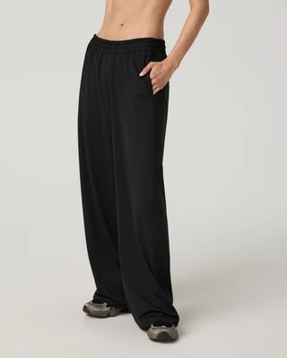Vuori Women's Sunday Track Pants | Black | Large | Vuori Clothing (US & Canada)