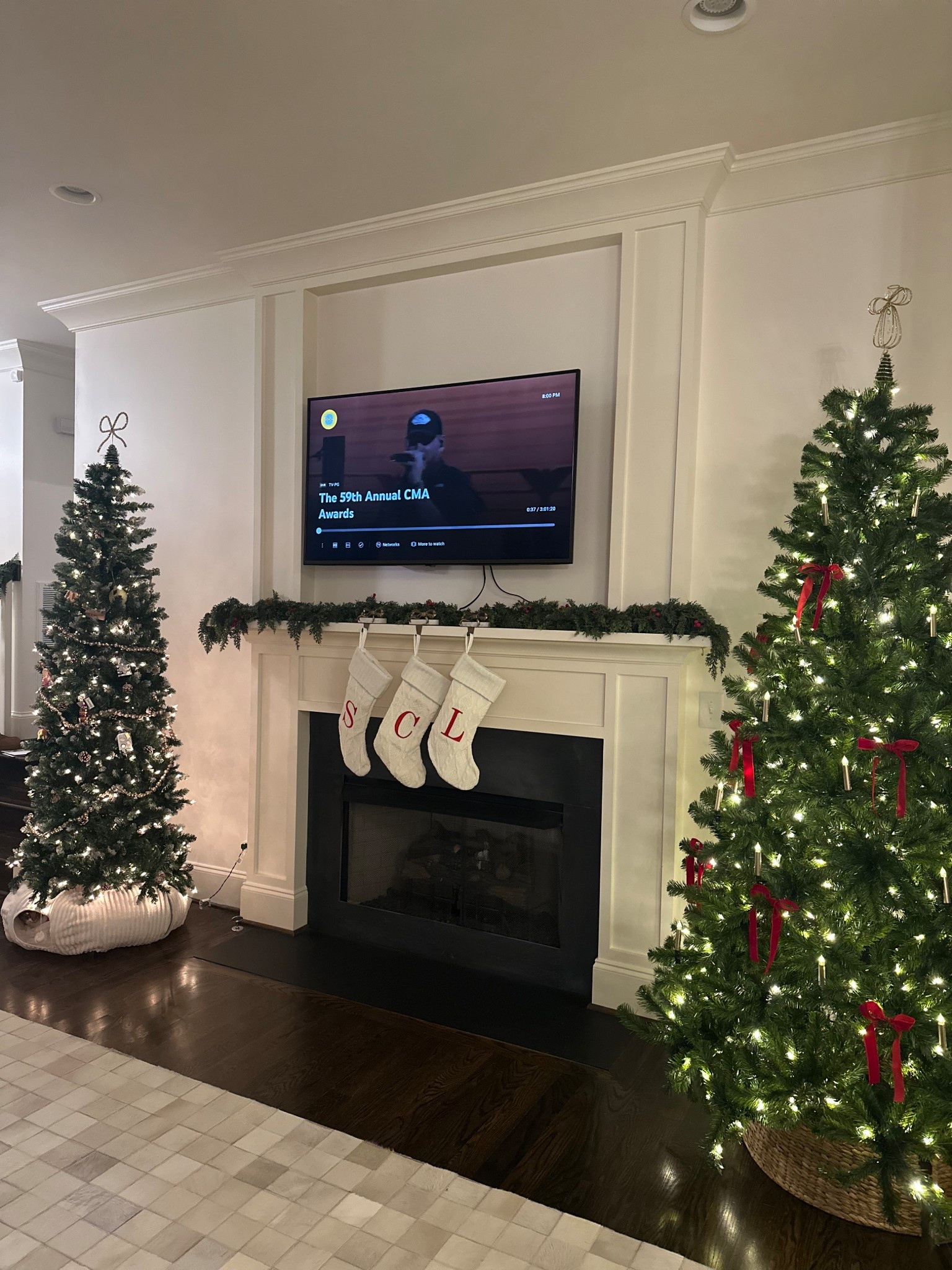 Christmas decor
Home
Interior design inspo 
Christmas tree 

#LTKHome #LTKHoliday