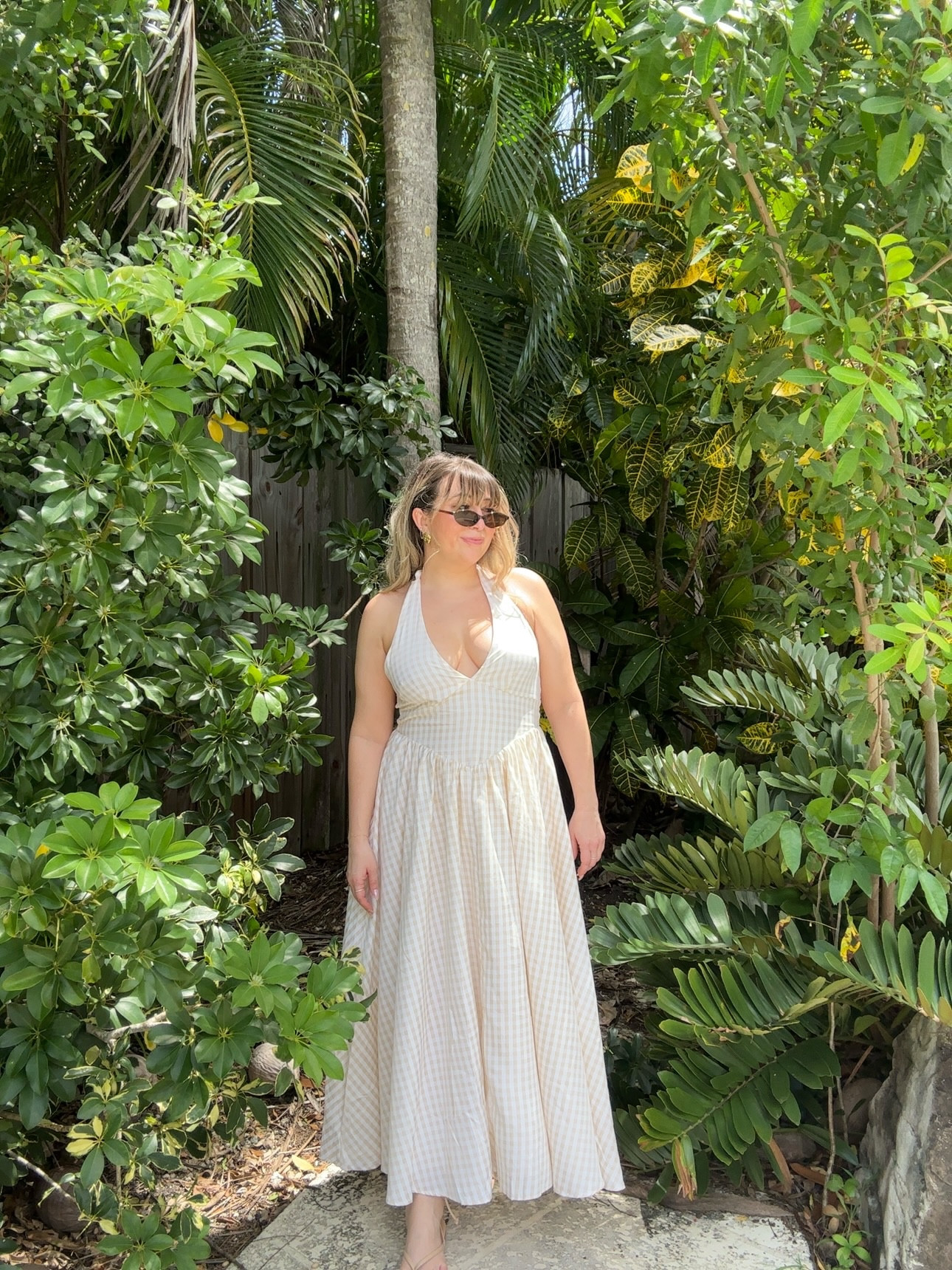 Happy Easter!!🐣💐🐰 He is risen indeed!!! Hope everyone is having a wonderful day with their loved ones. 🤍 Personally, I need a nap after two days of family brunches lol. Feeling very blessed and grateful!! 

Outfit details linked on my ShopMy + Amazon storefront 🤍