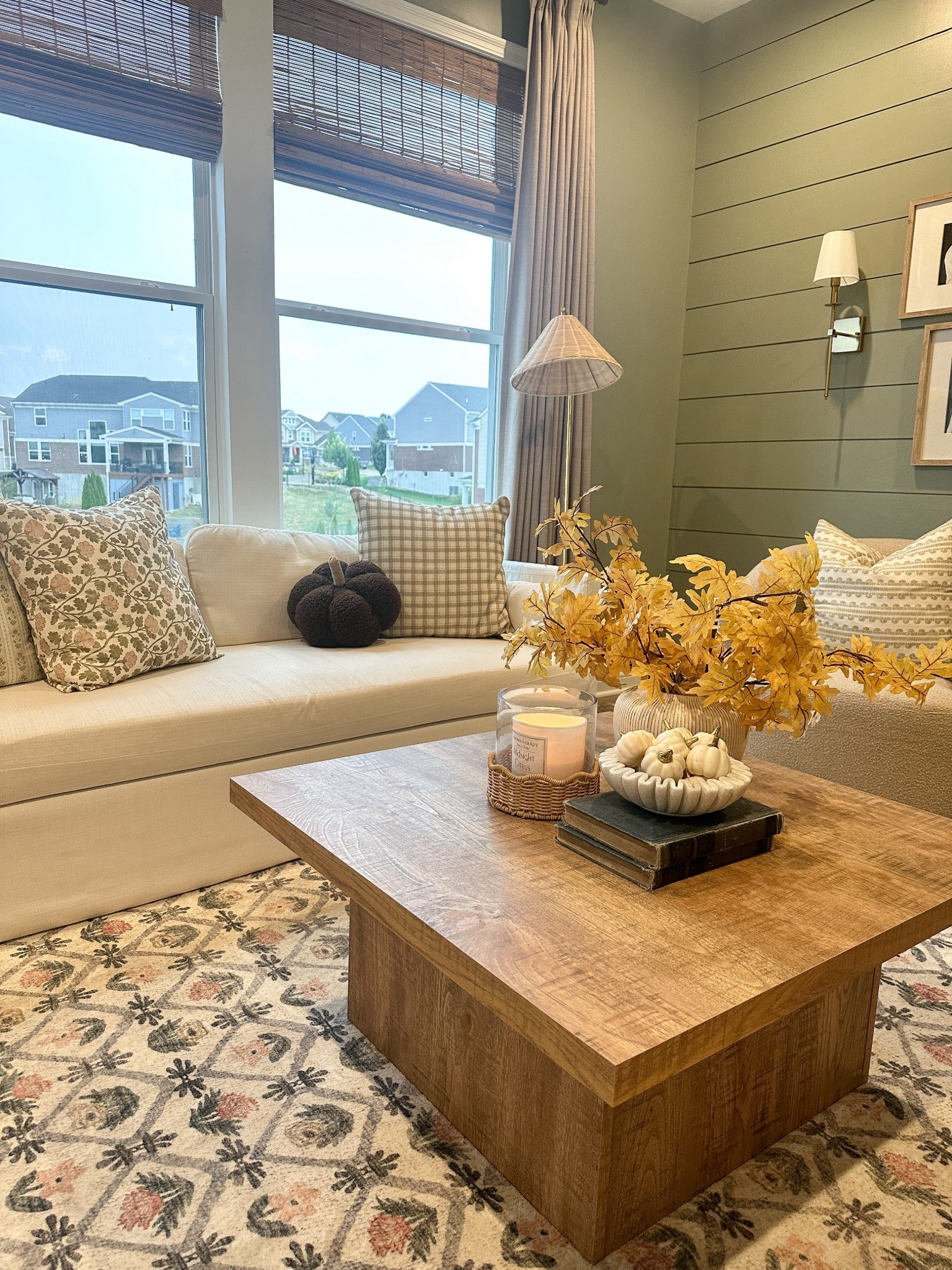 Inexpensive coffee table, square coffee table, fall stems, pumpkin pillow, woven nook pillow covers, slipcovered sofa, swivel accent chairs 

#LTKSeasonal #LTKHome #LTKFallSale