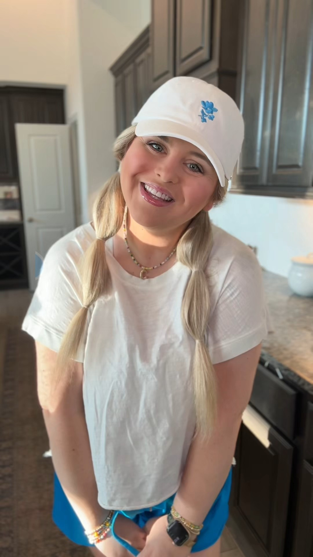 Mom outfit of the day 

#LTKStyleTip #LTKFindsUnder50 #LTKActive