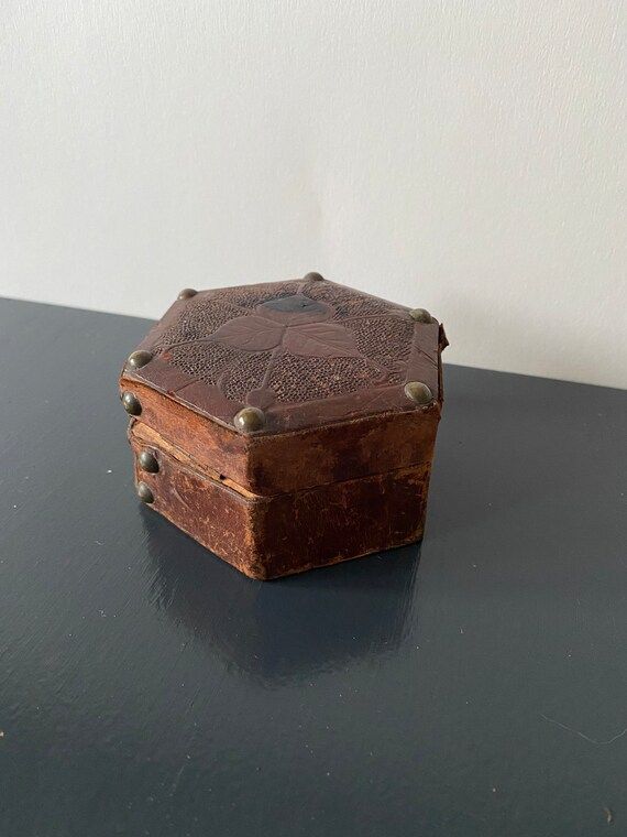 Antique Leather Trinket Box - Etsy | Etsy (US)
