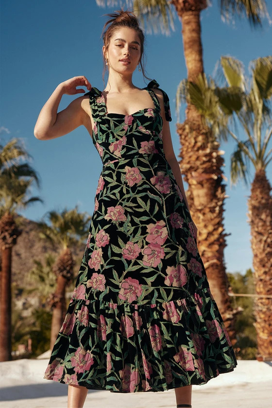 Glorious Garden Black Floral Print Burnout Velvet Maxi Dress | Lulus (US)