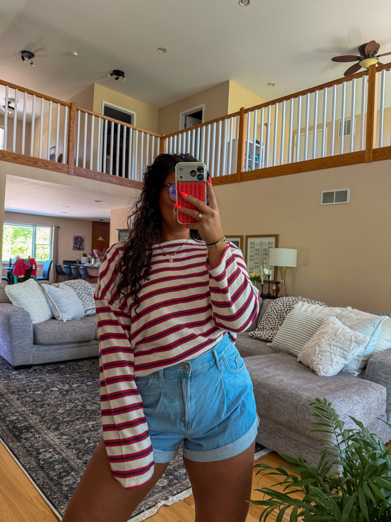 I’m wearing a size large in the top & a medium in the shorts. @Target 

#target

#LTKootd #LTKMidsize #LTKSeasonal