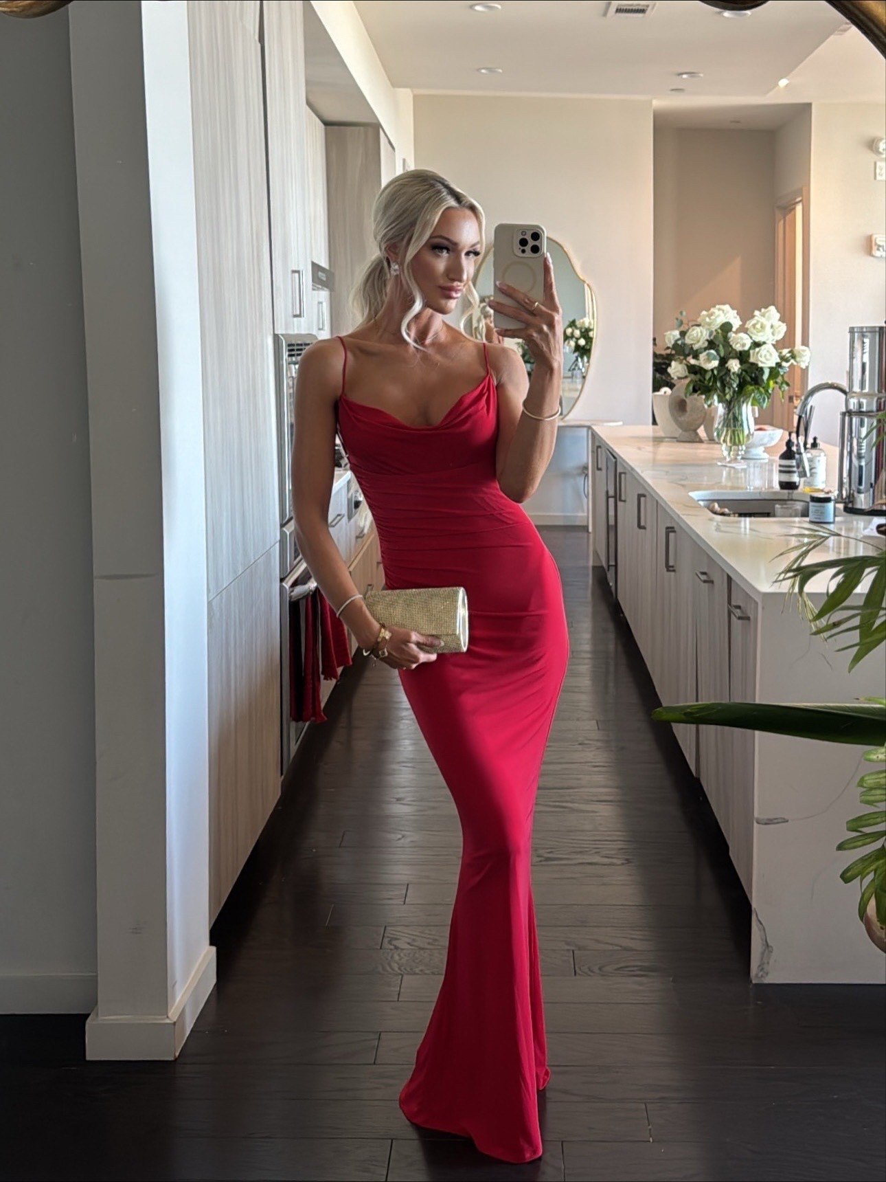 Gala dress ❤️ The back is my favorite part! Perfect for a formal or black tie occasion. Wedding size small.

#LTKformal #LTKblacktie #LTKgala

#LTKHoliday