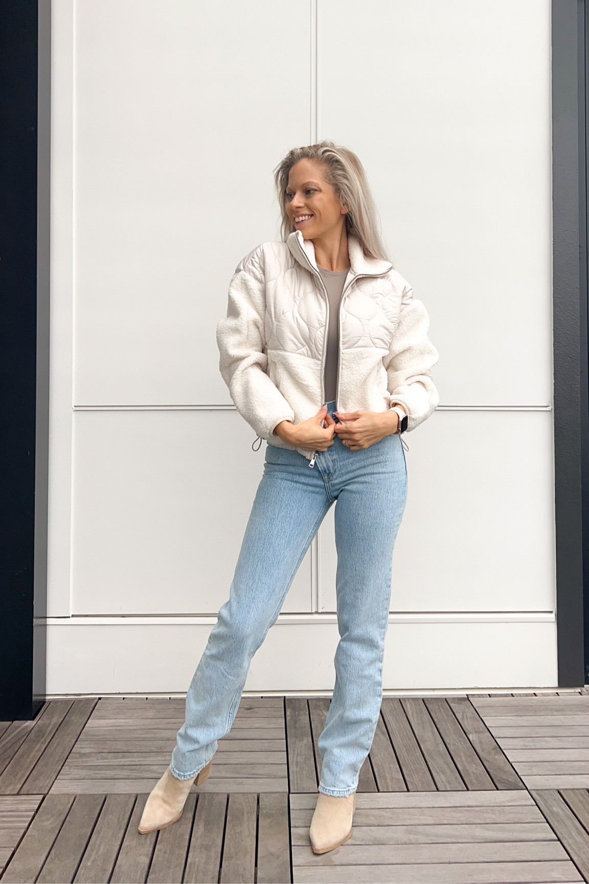 This full zip Sherpa quilted jacket from Abercrombie is a great option! The inside is fleece lined and so soft 

#LTKunder100 #LTKSeasonal #LTKunder50