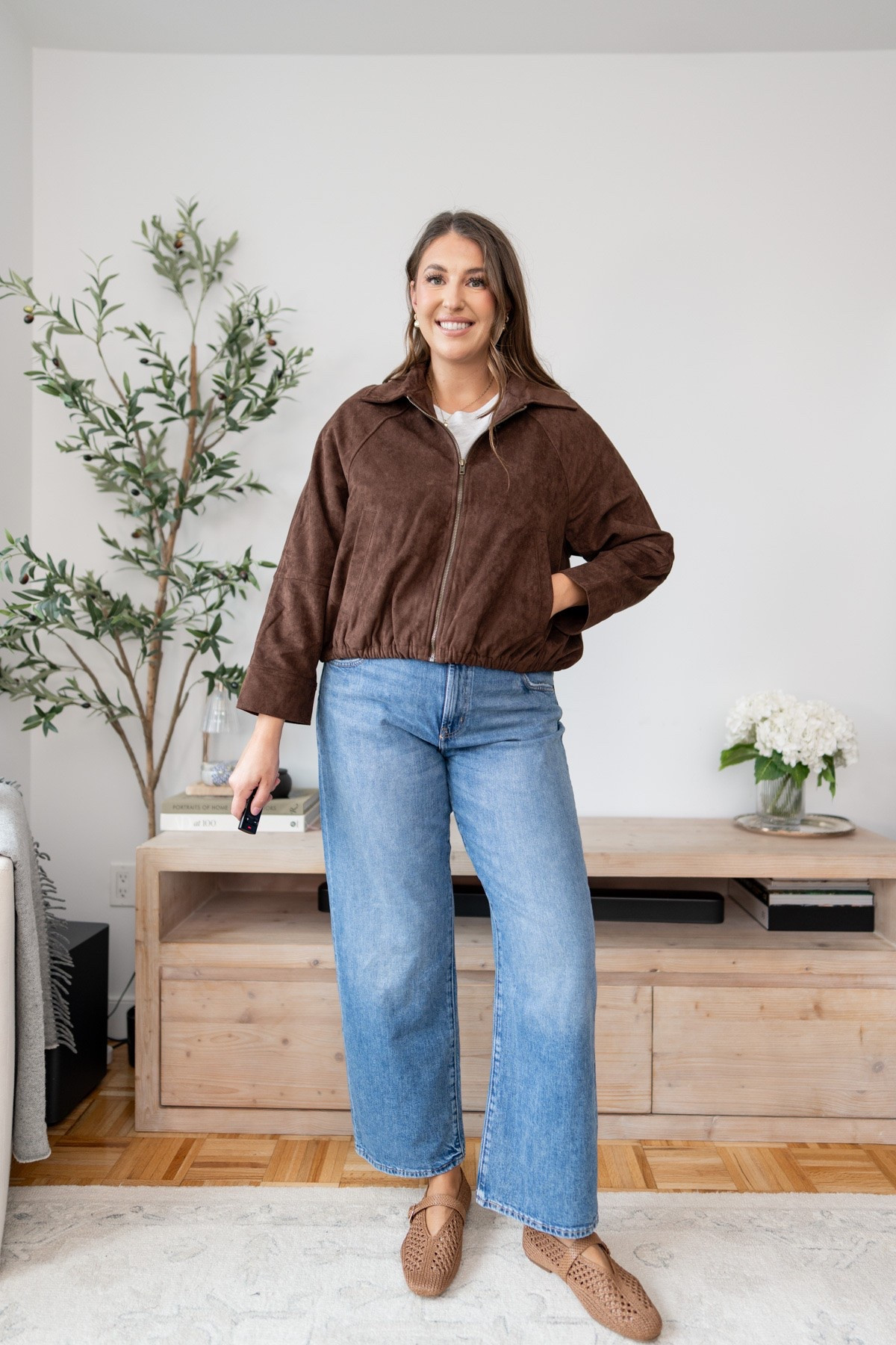 Chocolate brown is having a moment 🤎 This Old Navy suede jacket in a size large is the perfect fall layer with size 14 wide leg denim and woven flats for an easy, elevated everyday look.

fall outfit, Old Navy, size 14, size large, brown suede jacket, wide leg jeans, fall fashion, transitional style

#LTKMidsize #LTKSeasonal