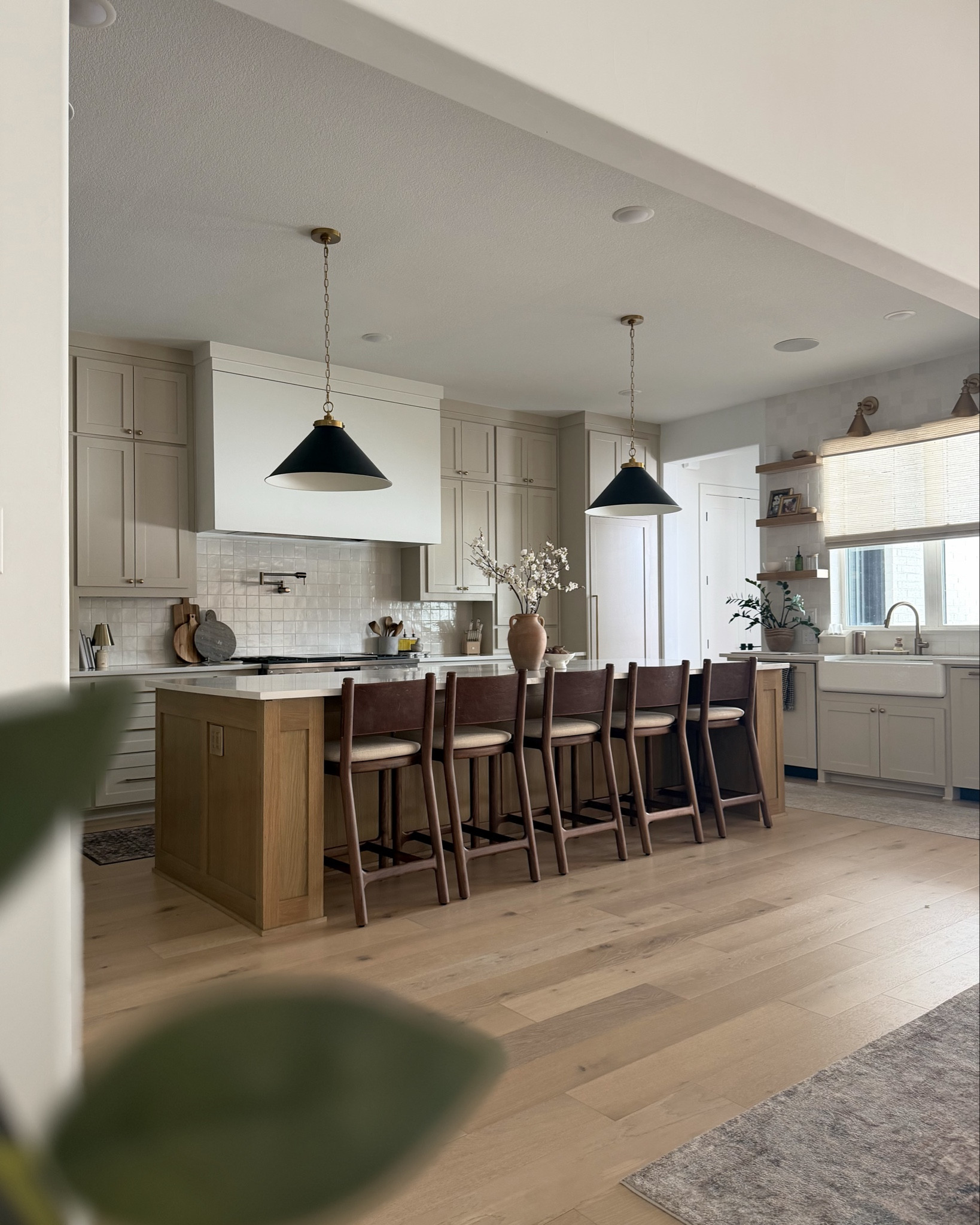 All of my favorite kitchen sources 🤎

#kitchendecor #kitchendesign

#LTKHome #LTKSaleAlert