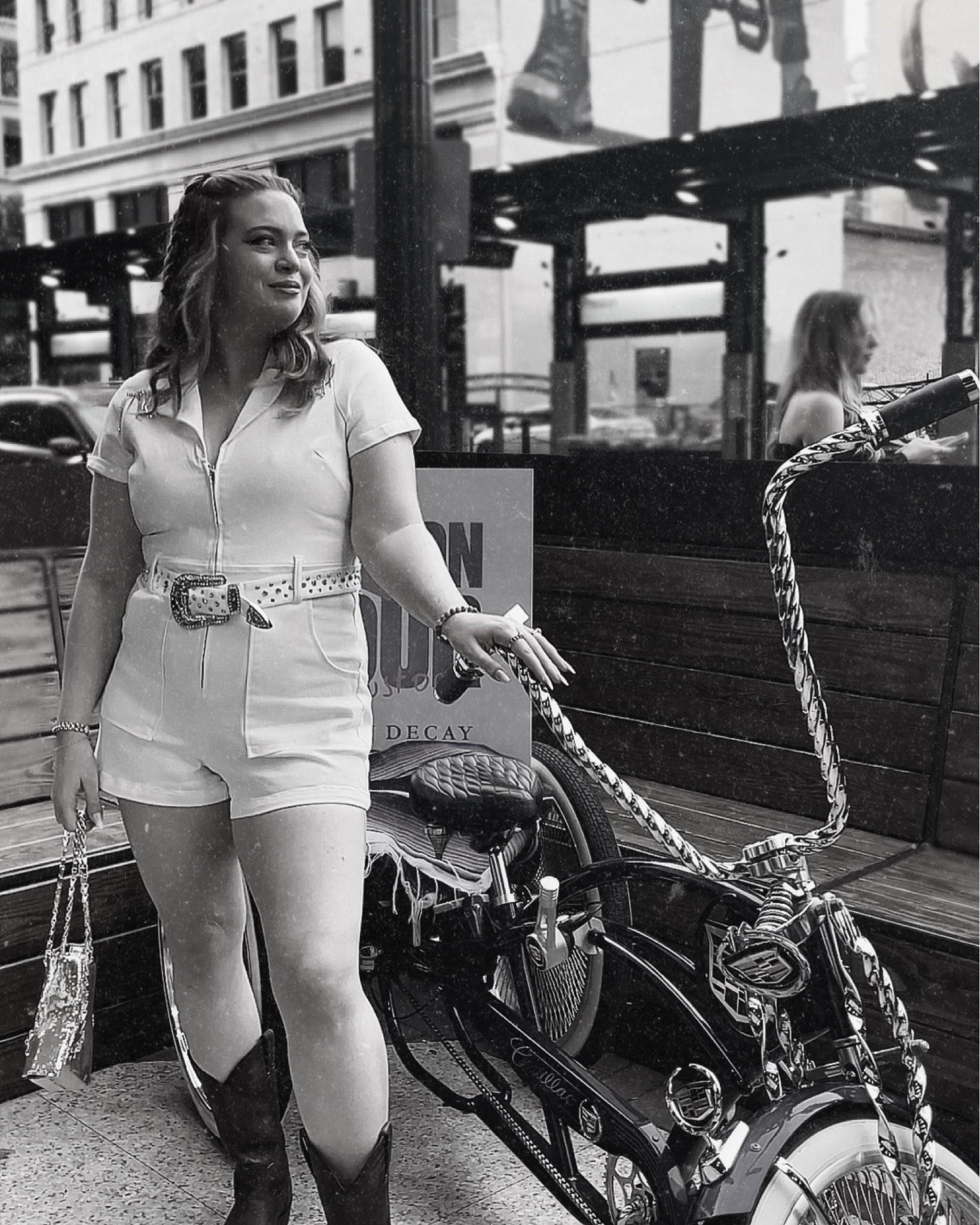 WESTERN COWGIRL CHIC AESTHETIC PERFECTIONNNN in this cutie show me your mumu romper



#LTKStyleTip #LTKMidsize #LTKFestival