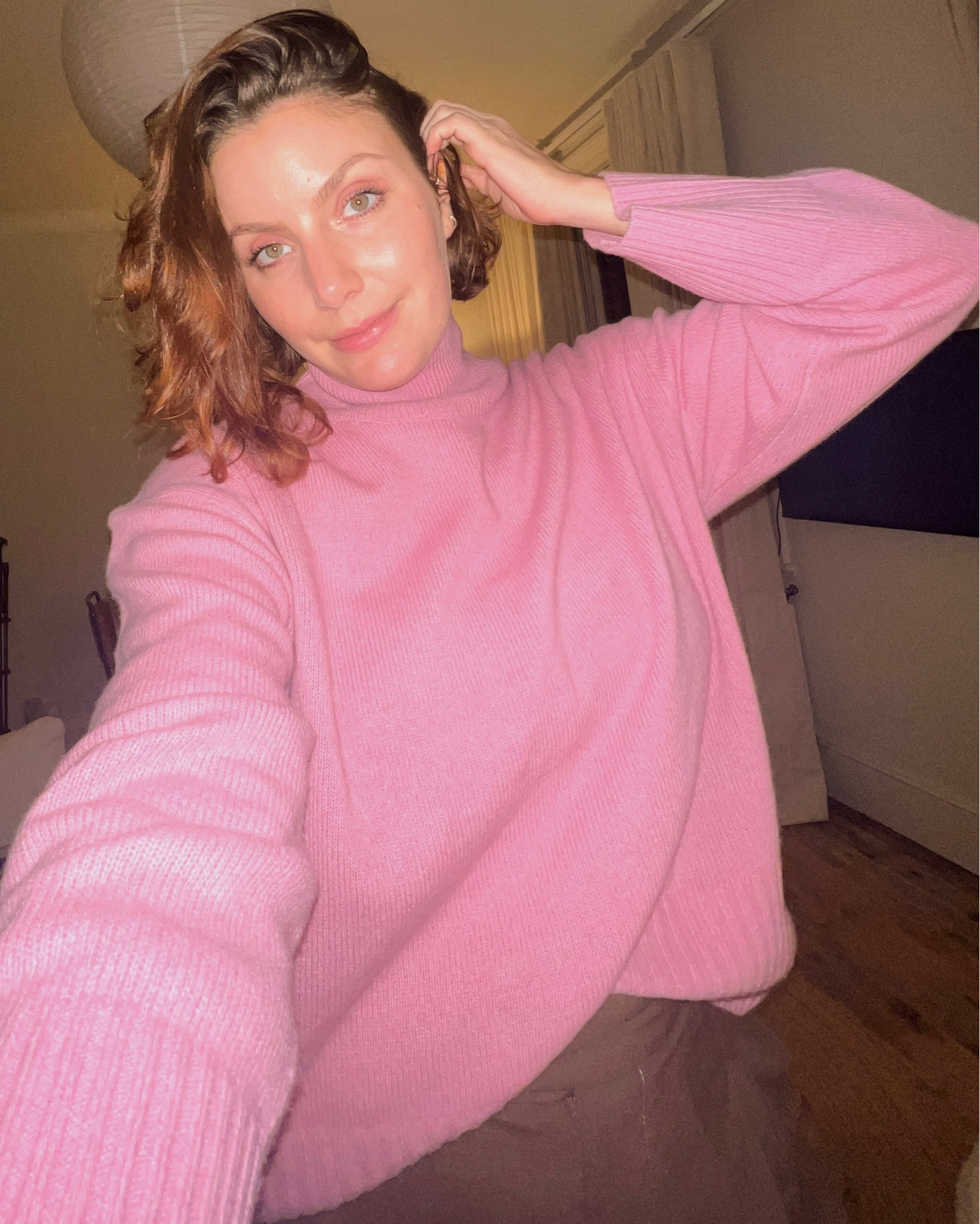 the cosiest pink cashmere turtleneck jumper, now 30% off 

#LTKHoliday #LTKSeasonal #LTKCyberweek