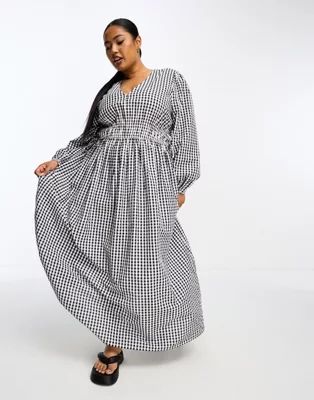 ASOS DESIGN Curve exclusive gathered waist batwing maxi dress in gingham | ASOS (Global)