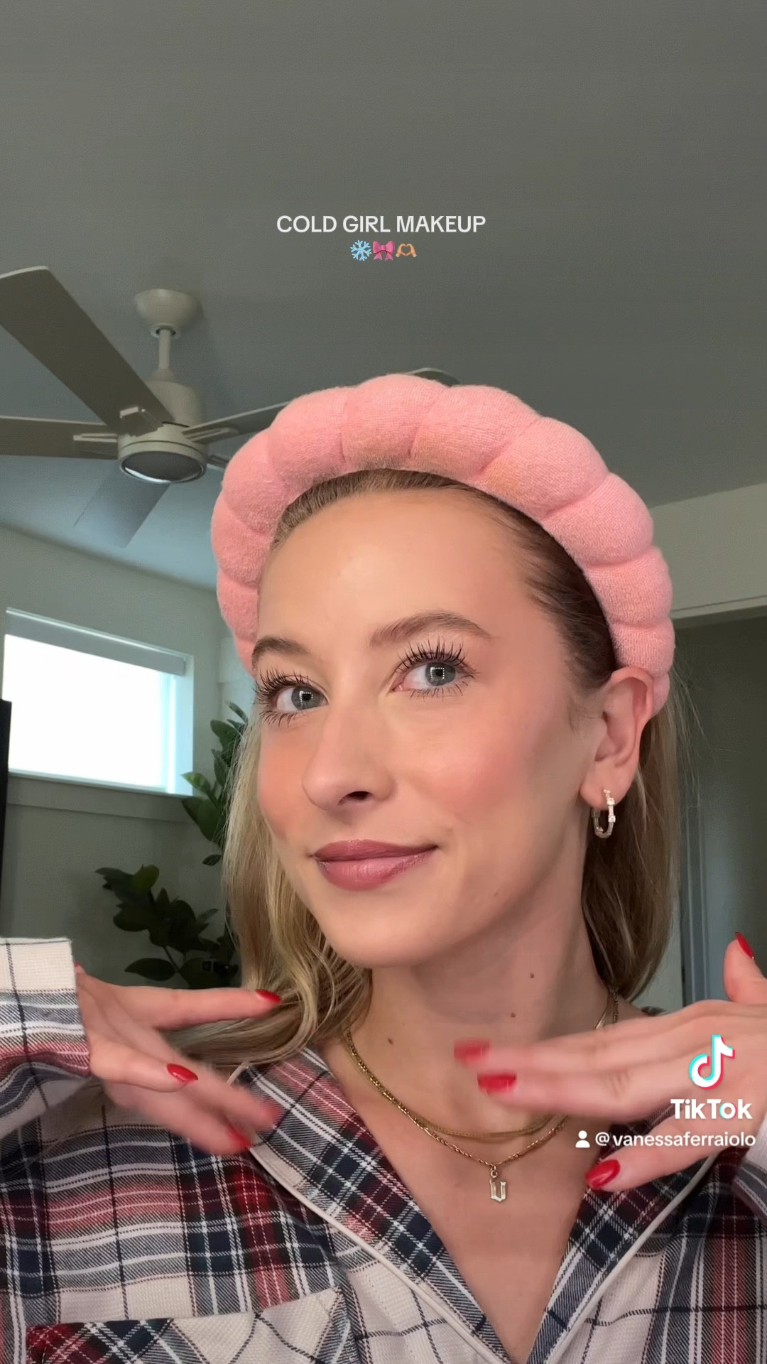 Cold girl makeup ❄️ cool tone makeup look, cold girl makeup look, cold girl makeup products, viral makeup products, trending makeup products, rare beauty blush, cool tone lip product, cool tone lipstick 