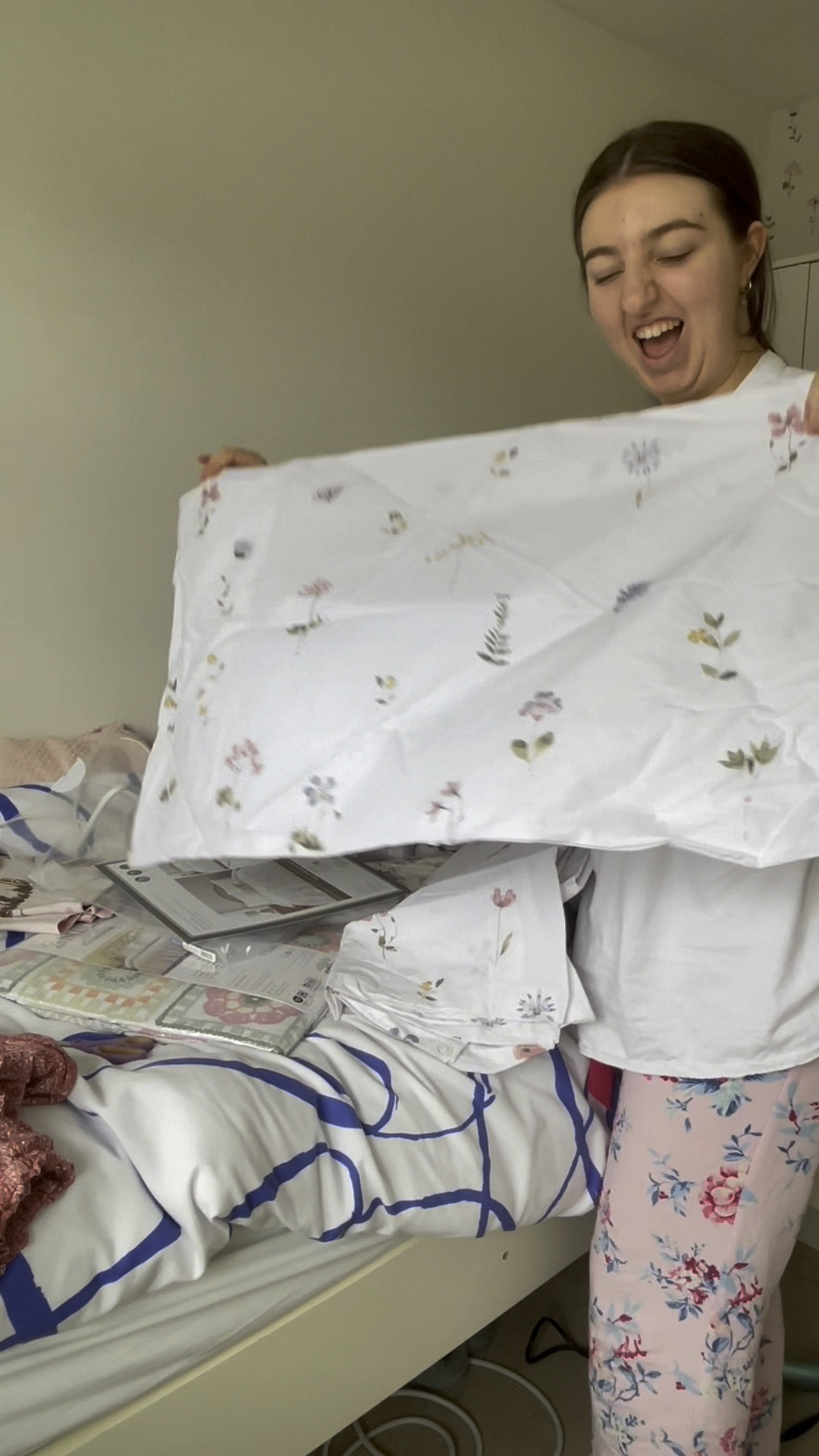 my floral bedding & sheets that I’ve got to go with 🌸🤍 

#LTKeurope #LTKhome