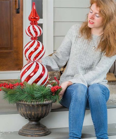 Evergreen Red & White LED Finial Wreath Urn | Zulily